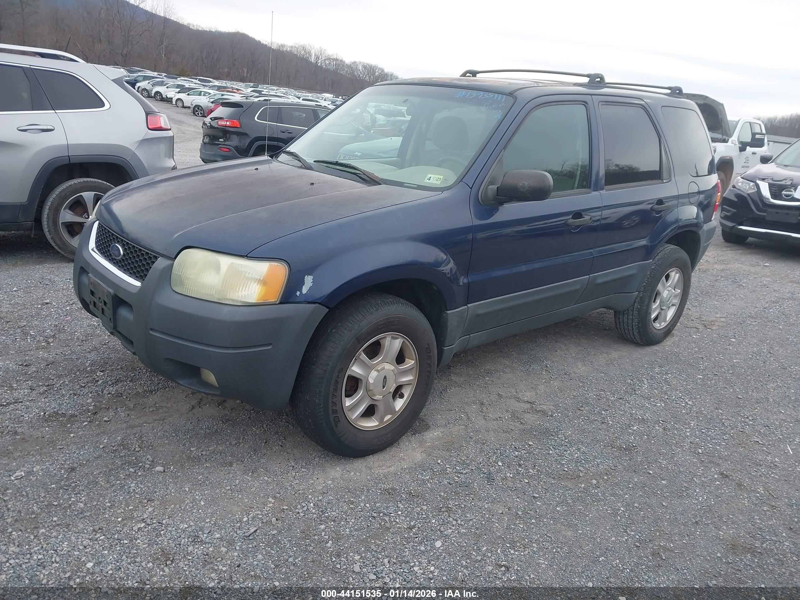 FORD ESCAPE image 2