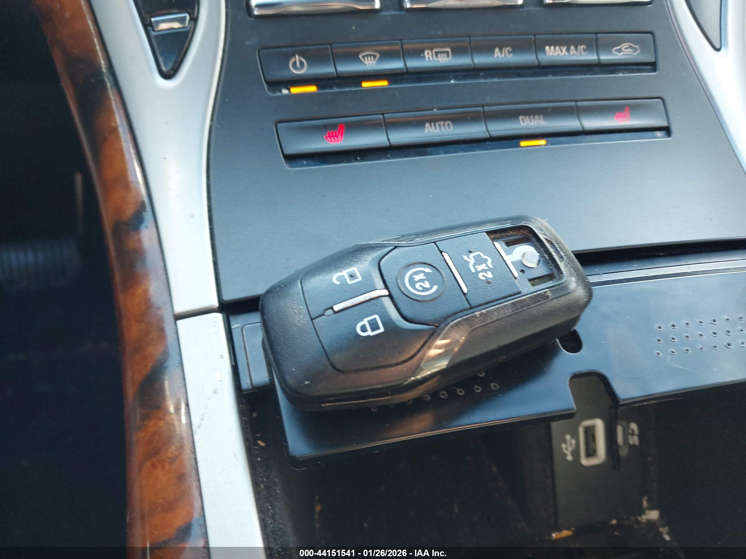 LINCOLN MKX image 11