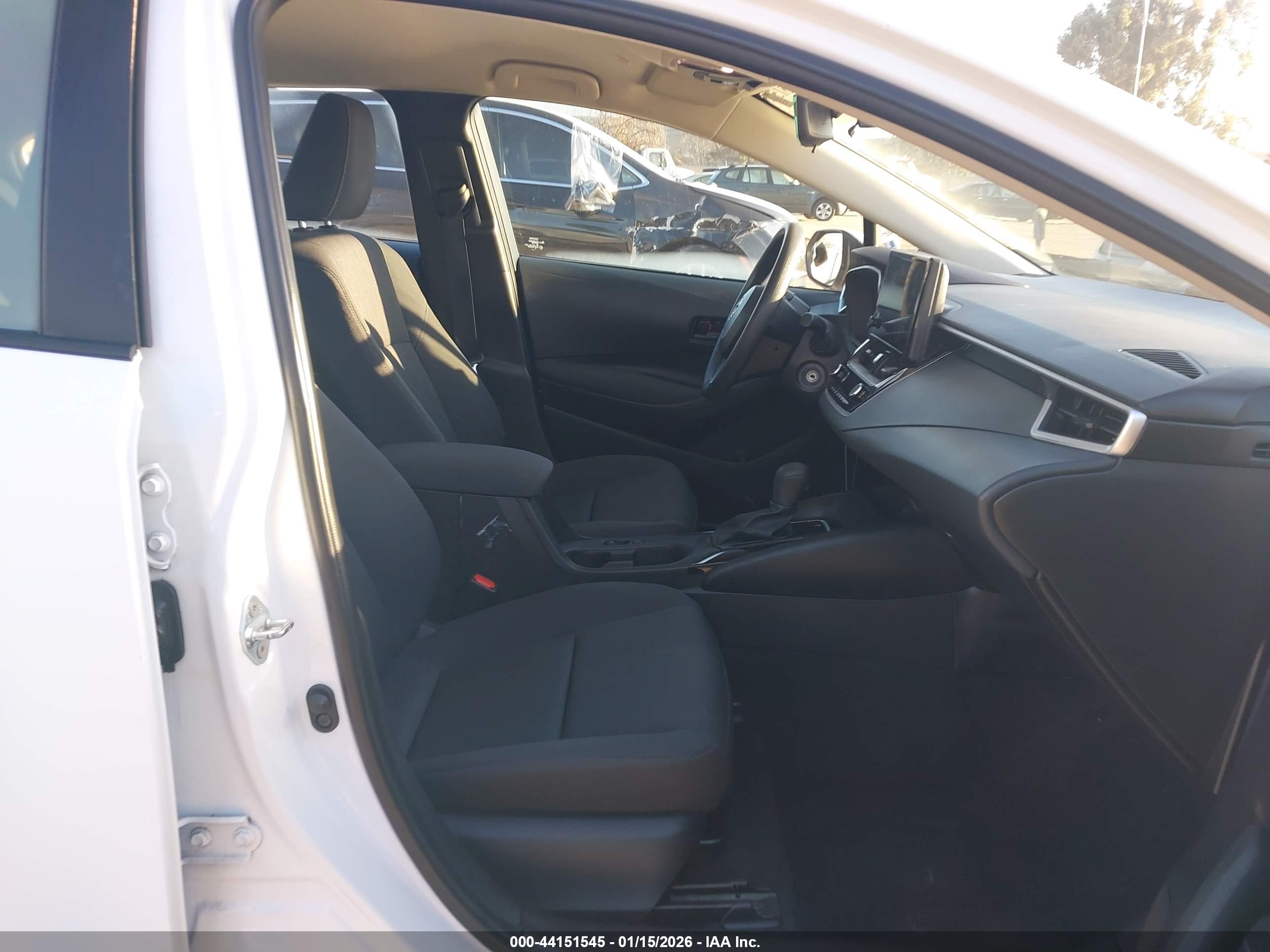 TOYOTA COROLLA image 5