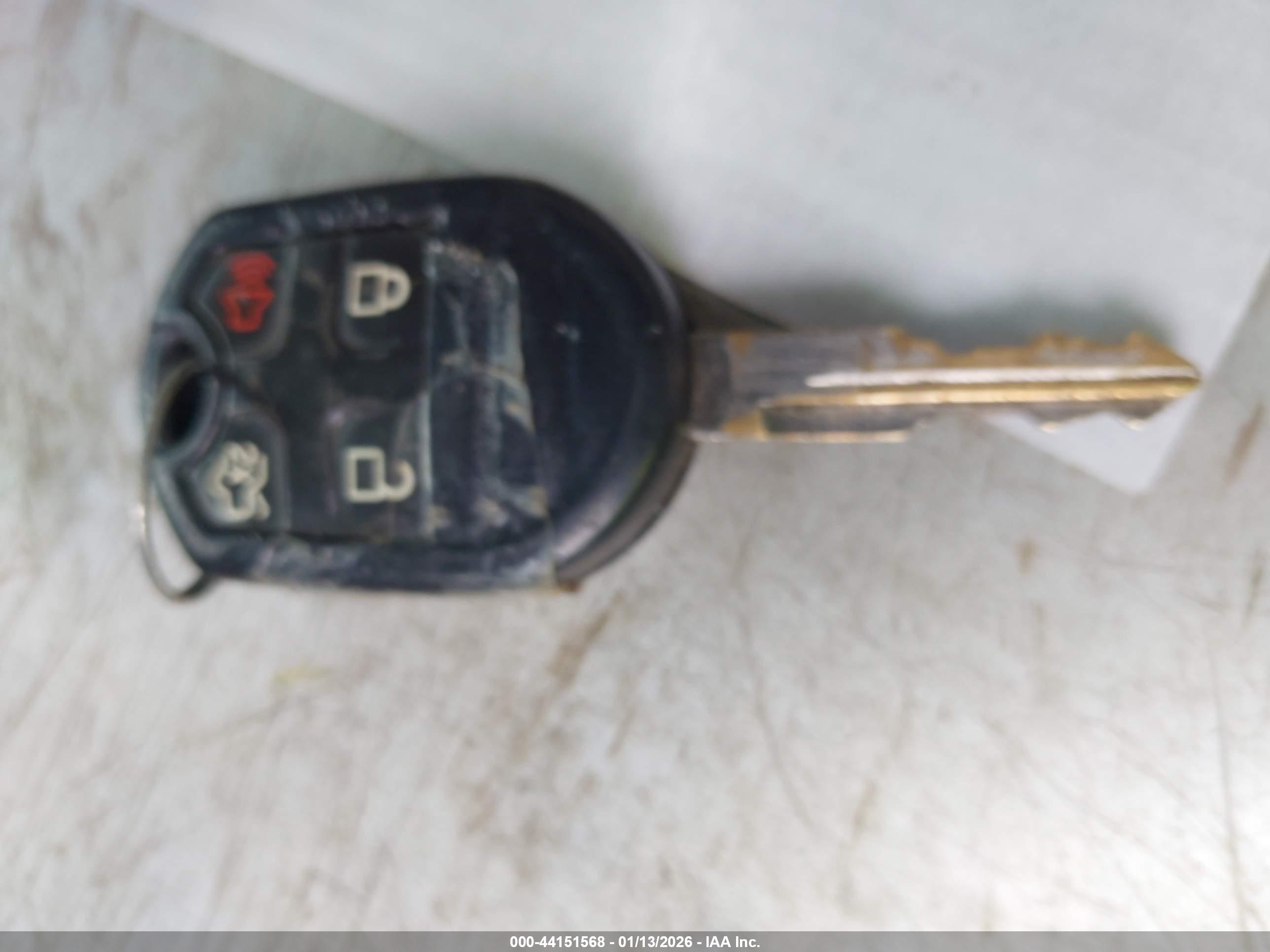FORD EXPLORER image 11