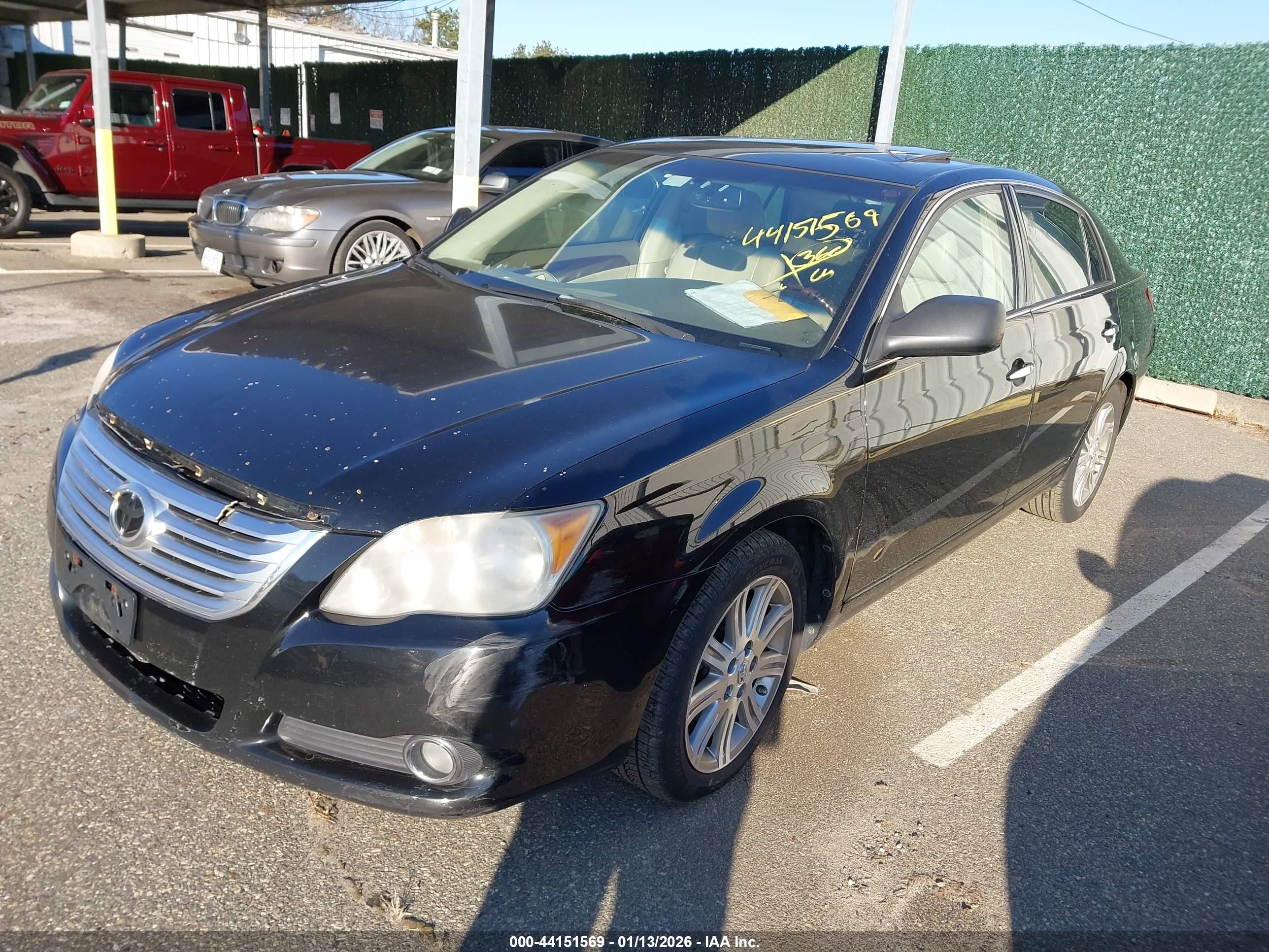 TOYOTA AVALON image 2