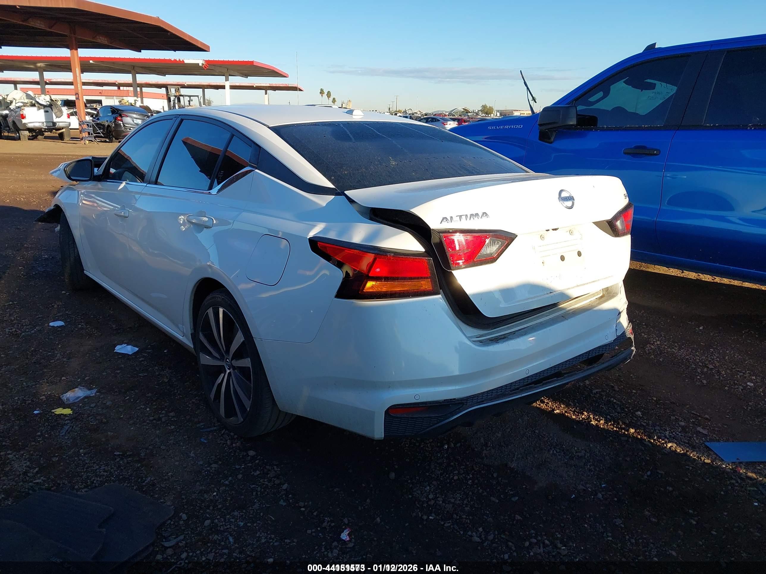 NISSAN ALTIMA image 3