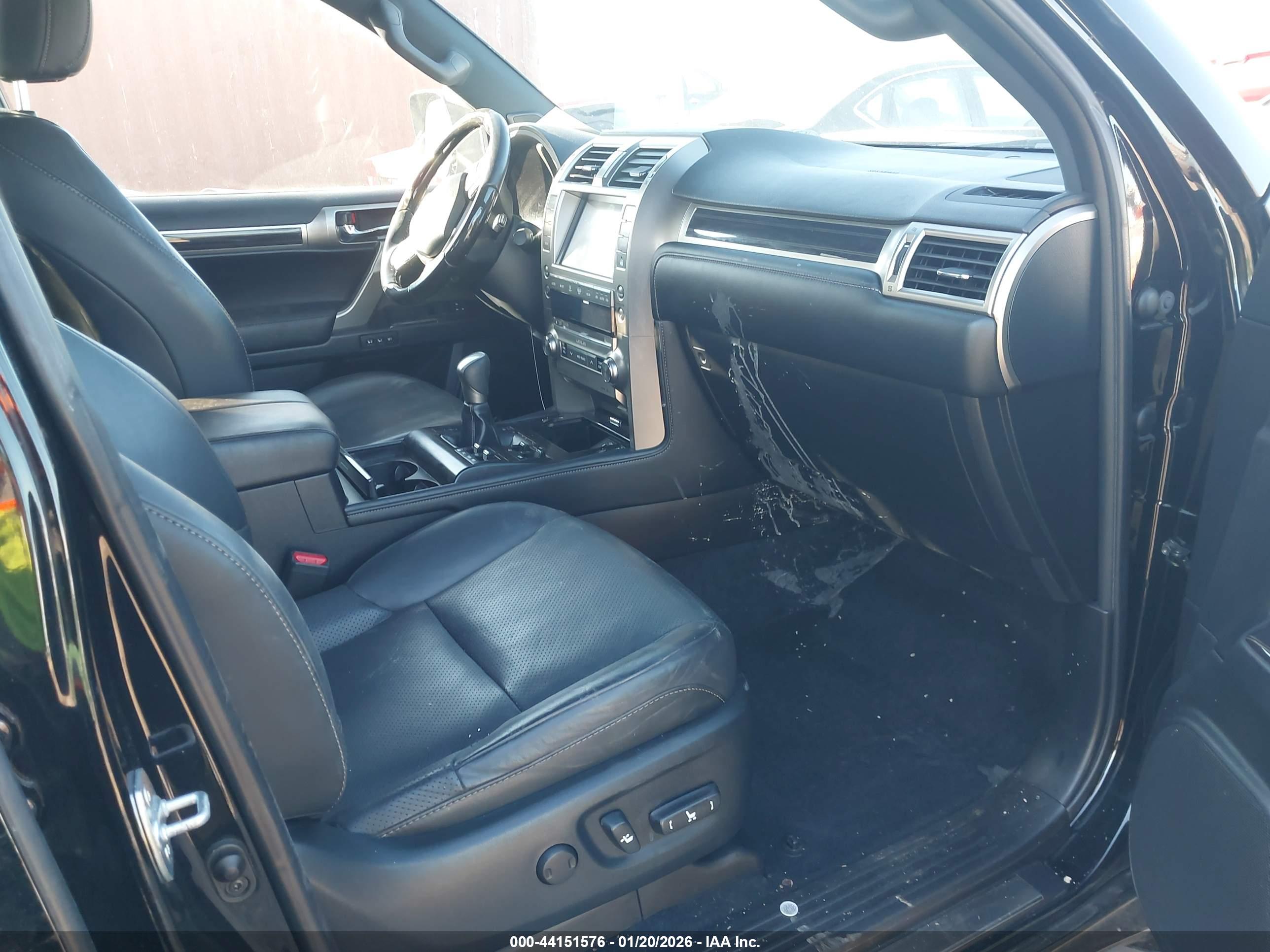 LEXUS GX image 5