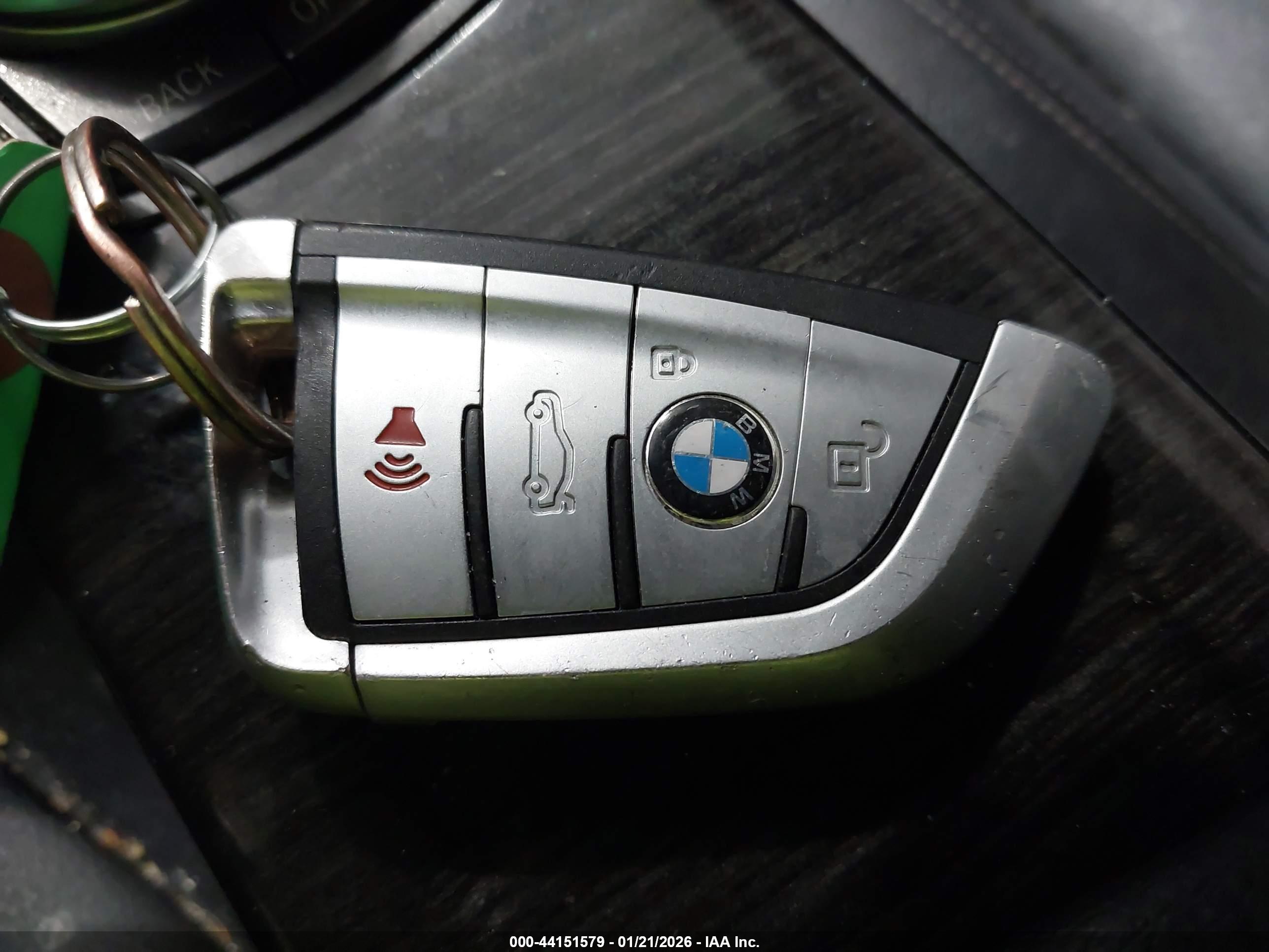 BMW 330I image 11