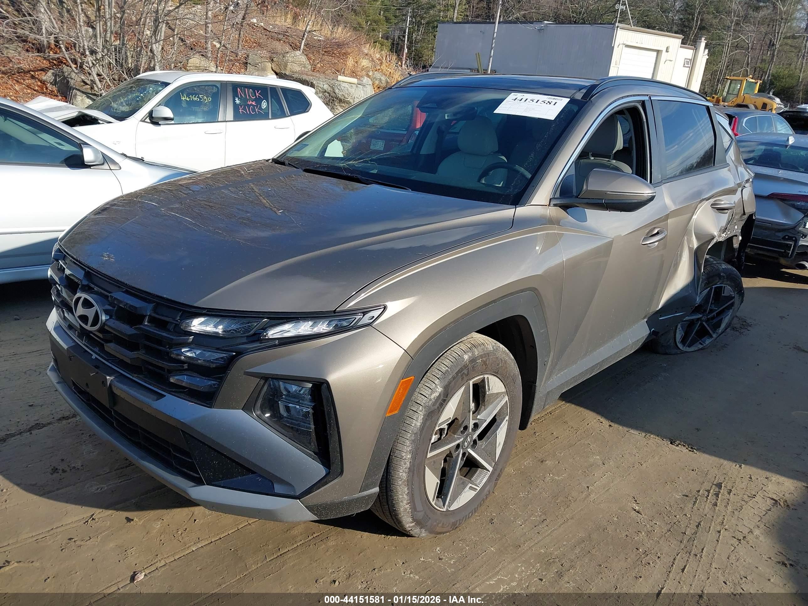 HYUNDAI TUCSON image 2