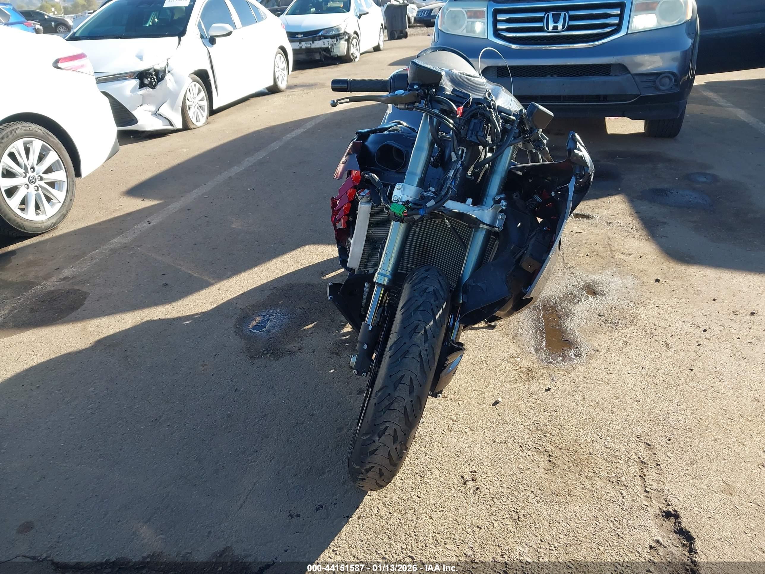 SUZUKI GSX1300 image 5