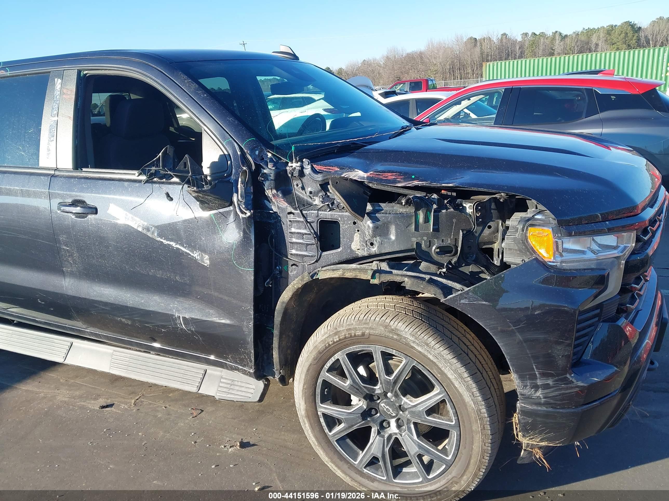 CHEVROLET SILVERADO image 6