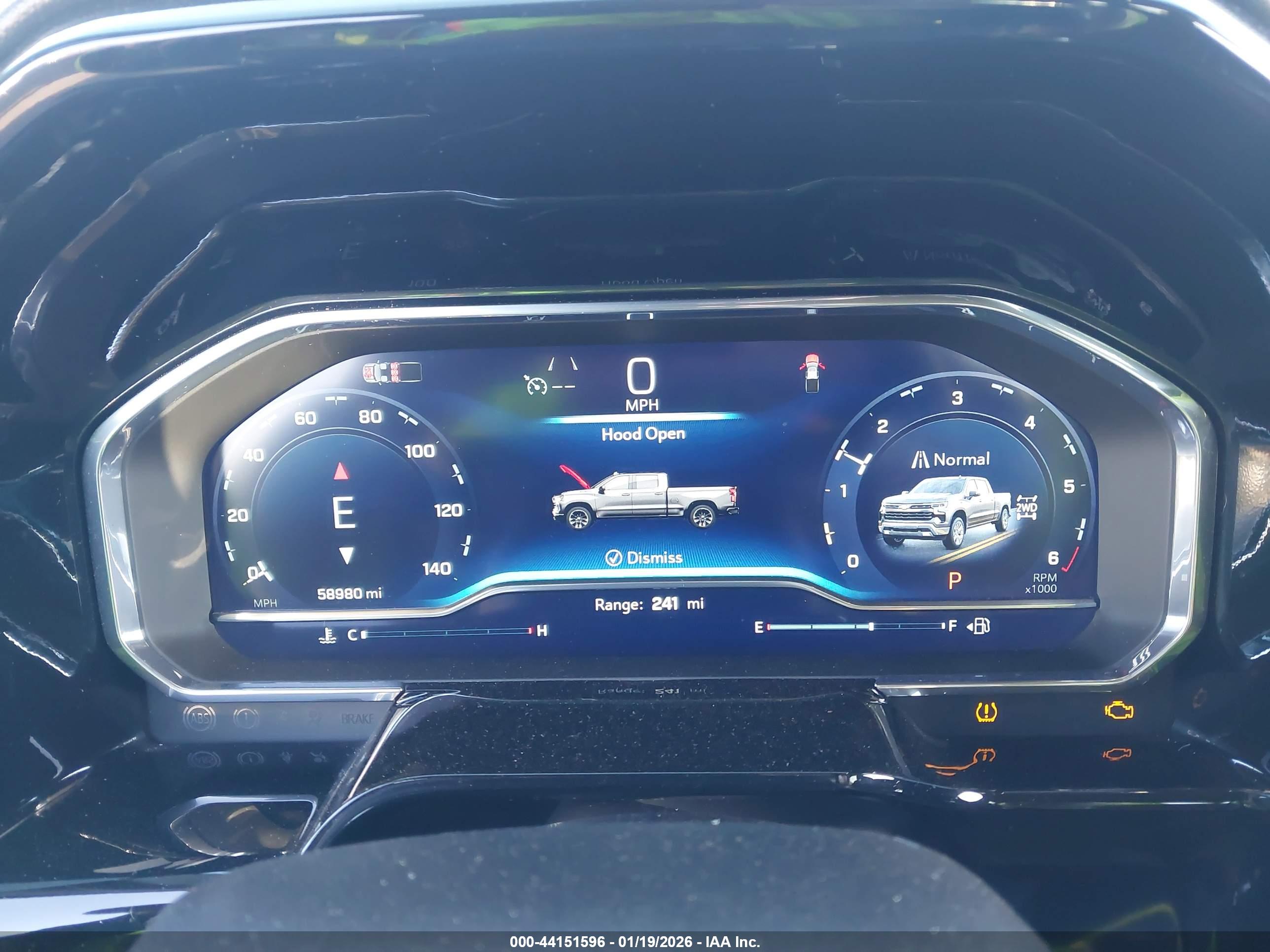 CHEVROLET SILVERADO image 7