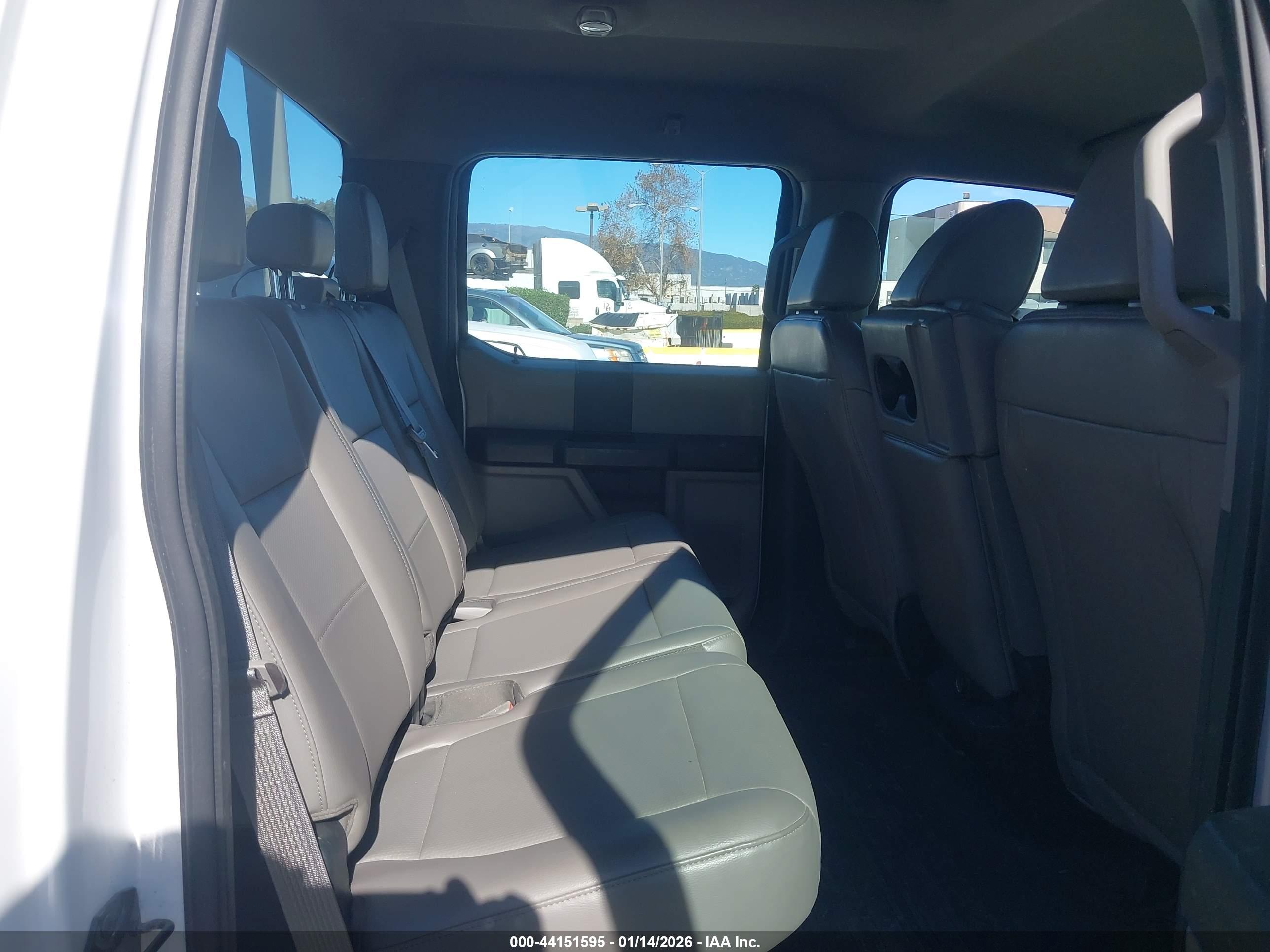FORD F-150 image 8