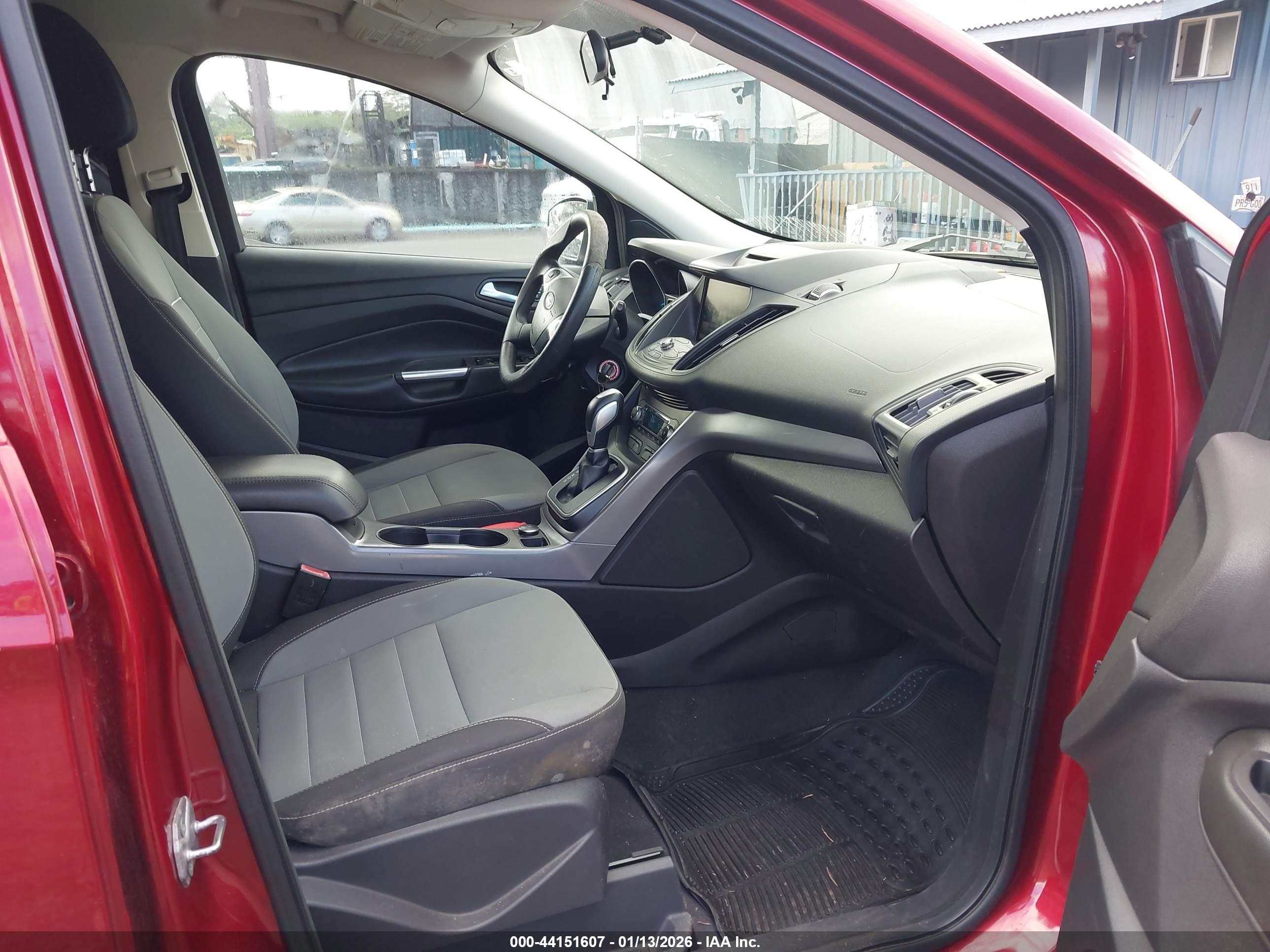 FORD ESCAPE image 5