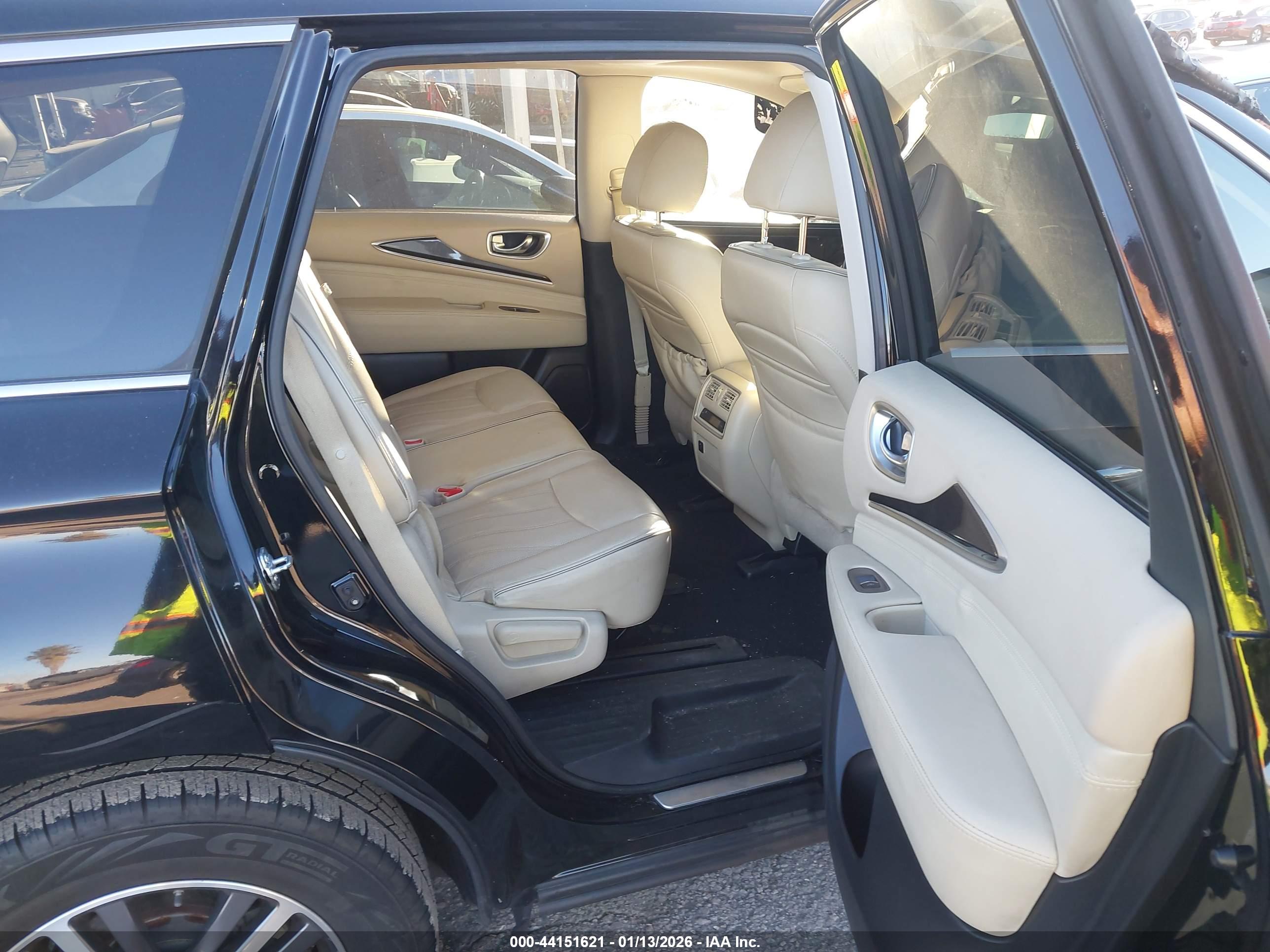 INFINITI QX60 image 8