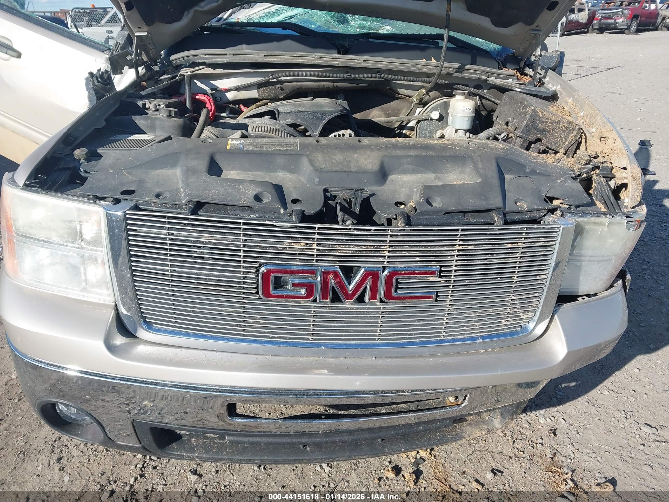 GMC SIERRA image 10