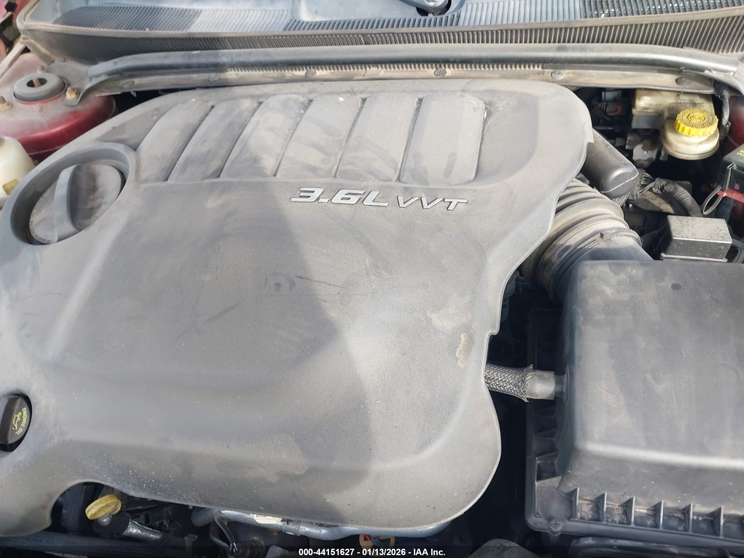CHRYSLER 200 image 10