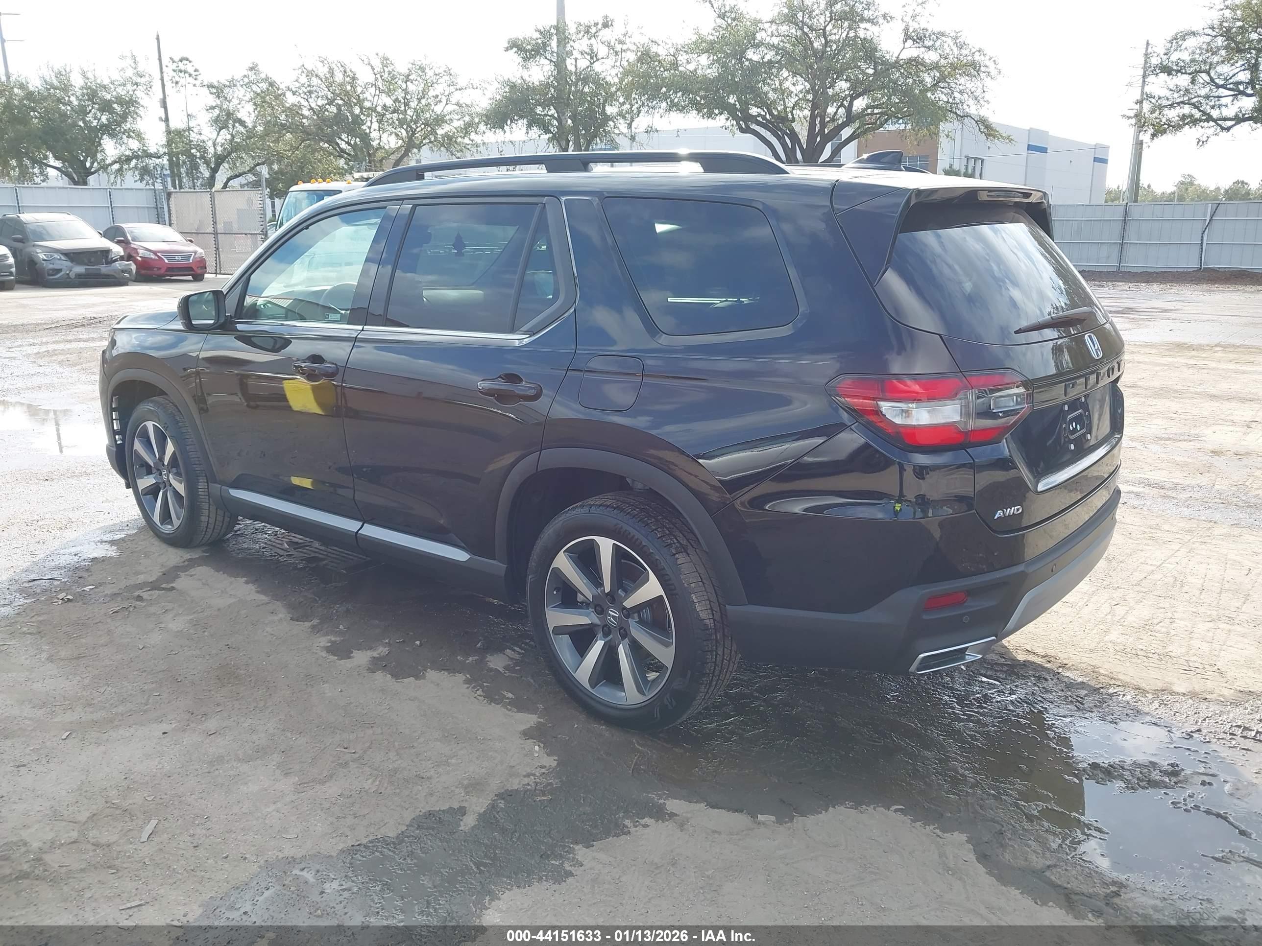 HONDA PILOT image 3