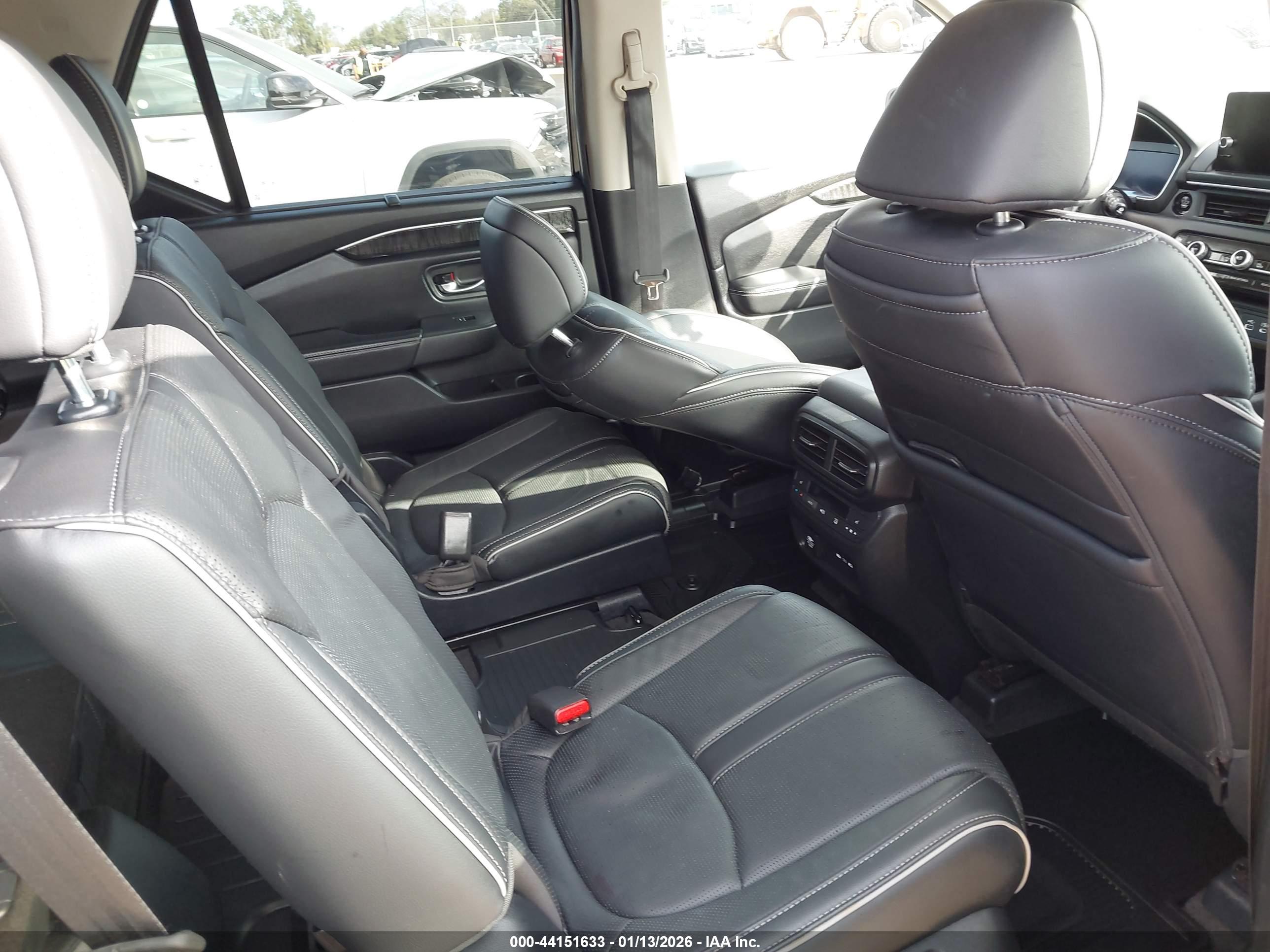 HONDA PILOT image 8