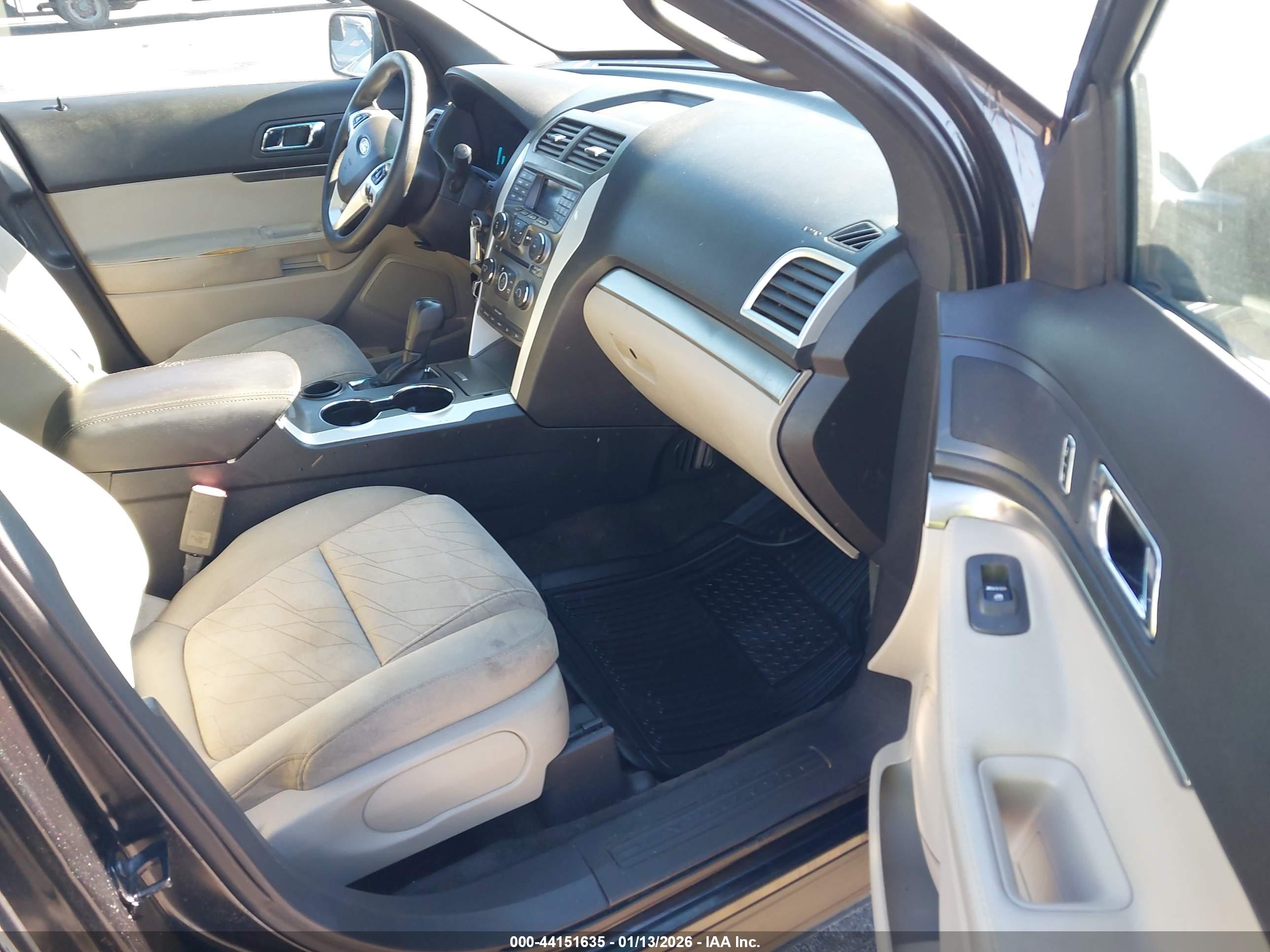 FORD EXPLORER image 5
