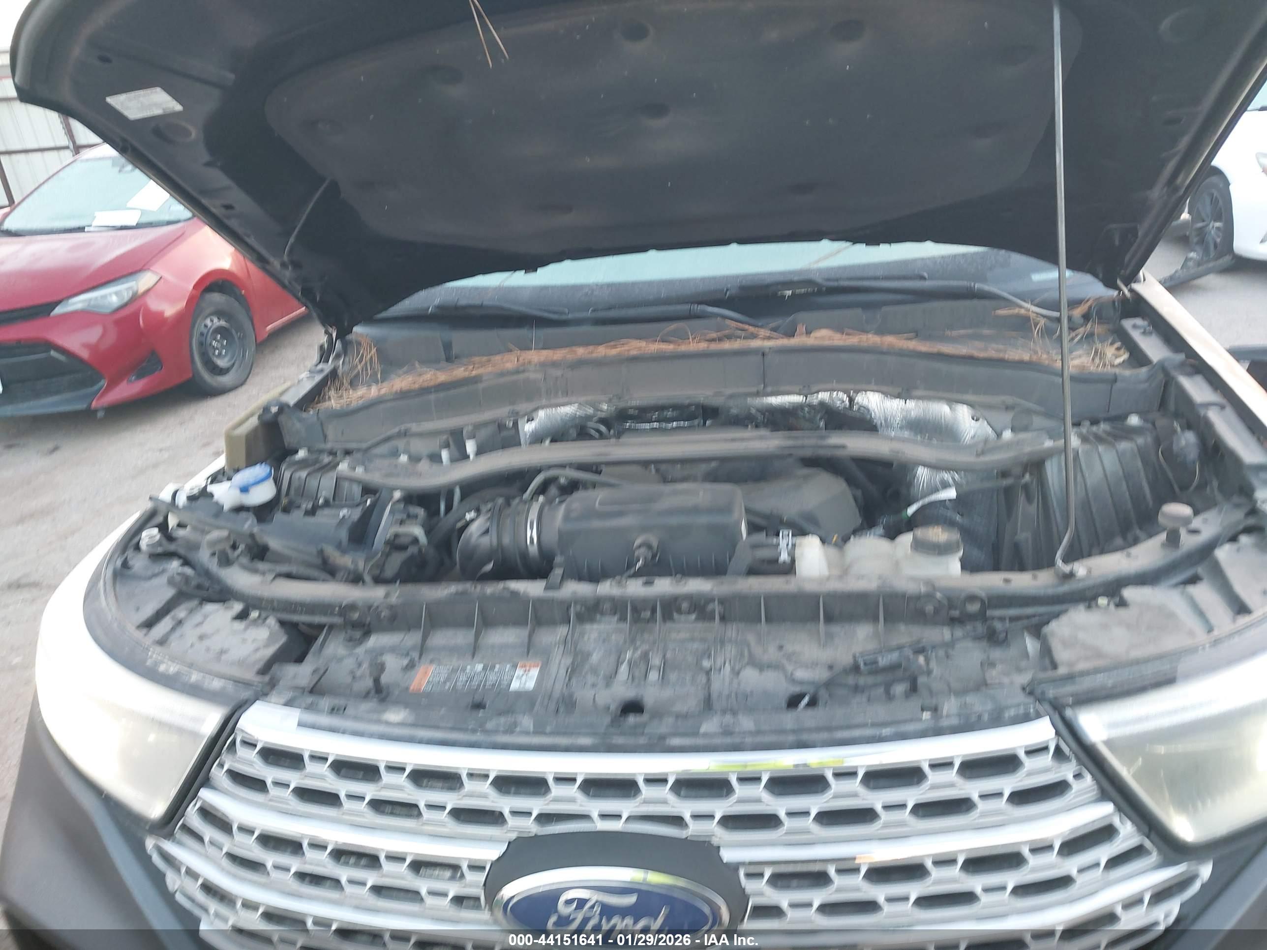 FORD EXPLORER image 10
