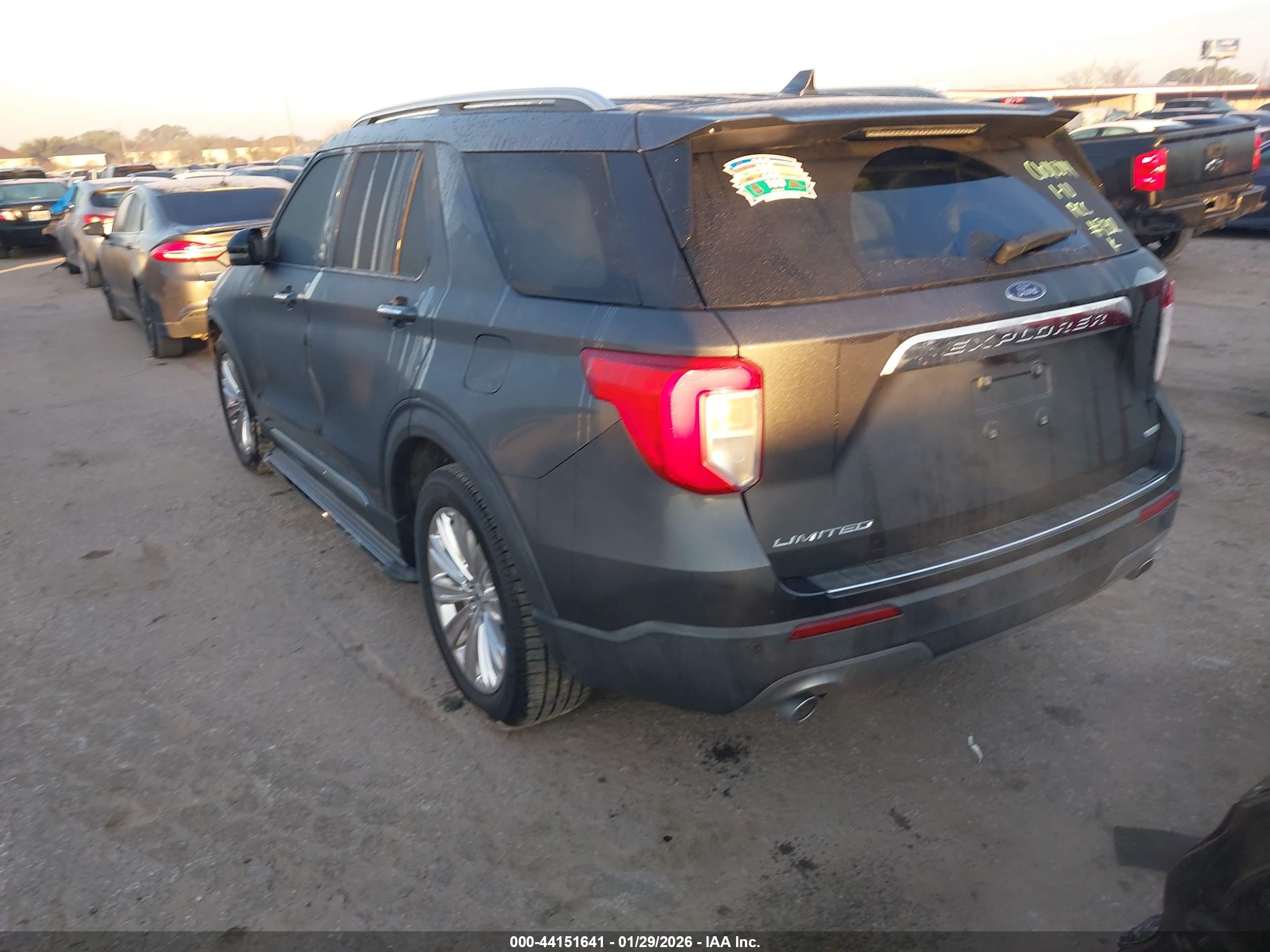FORD EXPLORER image 3