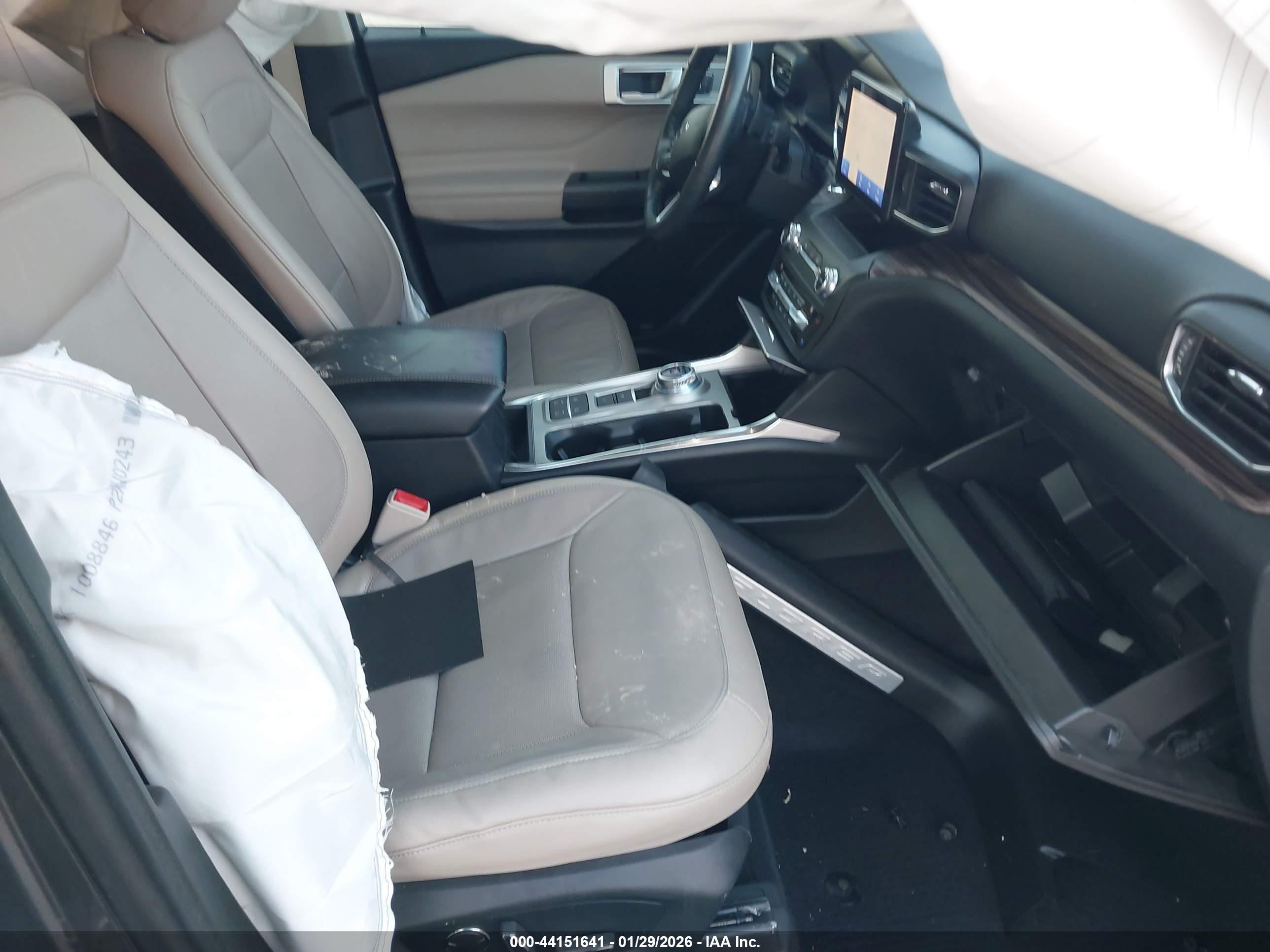 FORD EXPLORER image 5