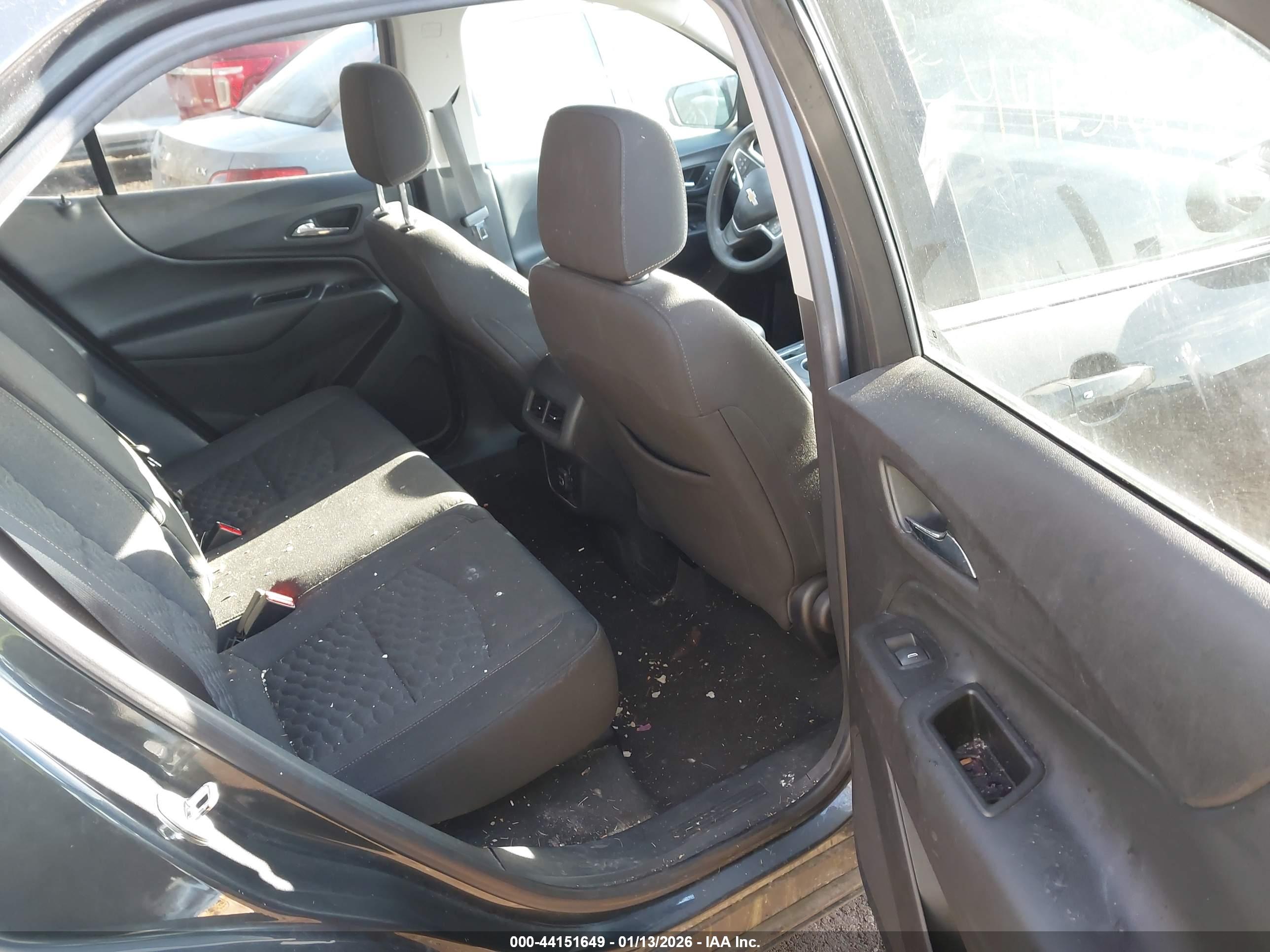 CHEVROLET EQUINOX image 8