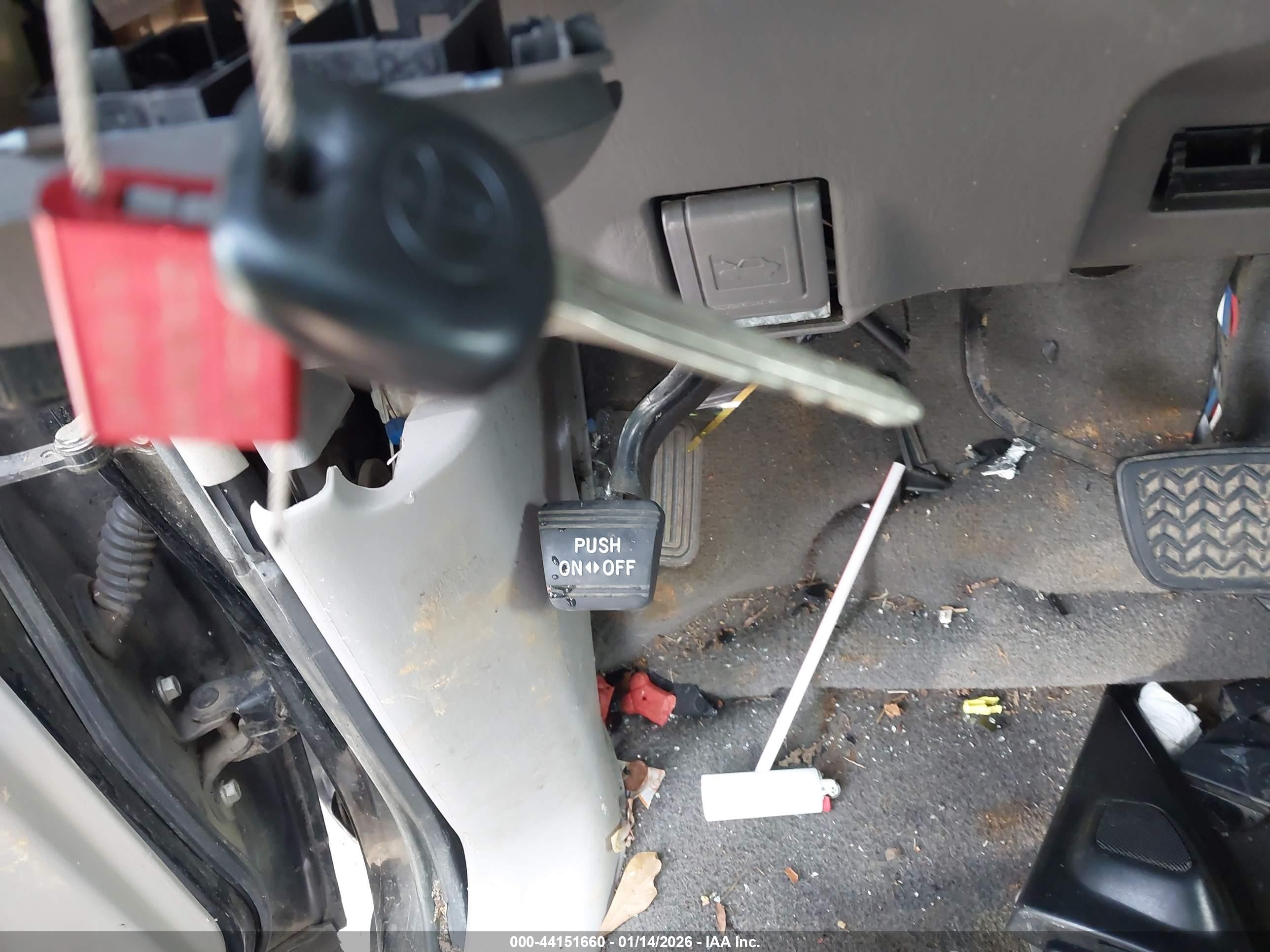TOYOTA SEQUOIA image 11