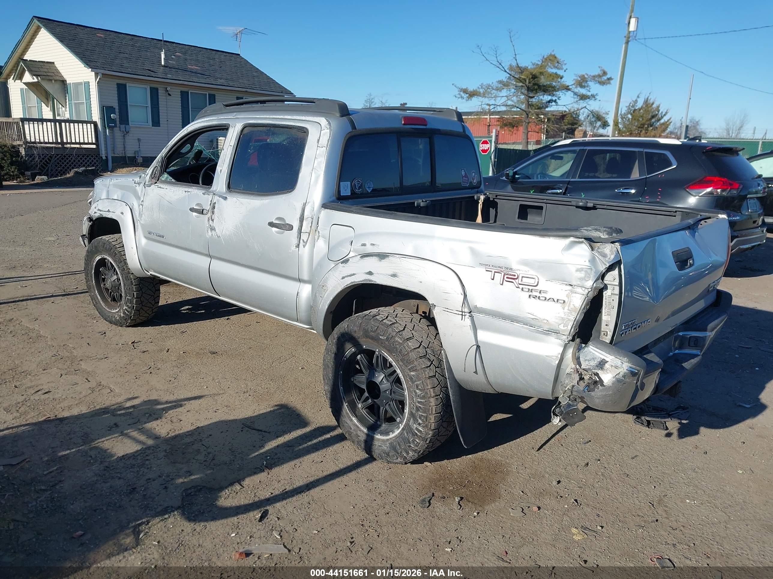 TOYOTA TACOMA image 3