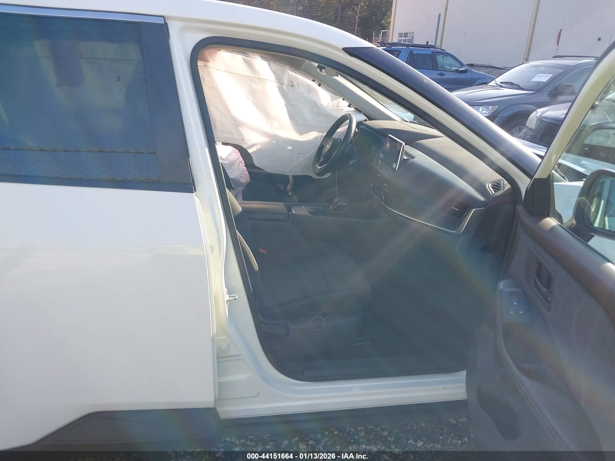 NISSAN ROGUE image 5