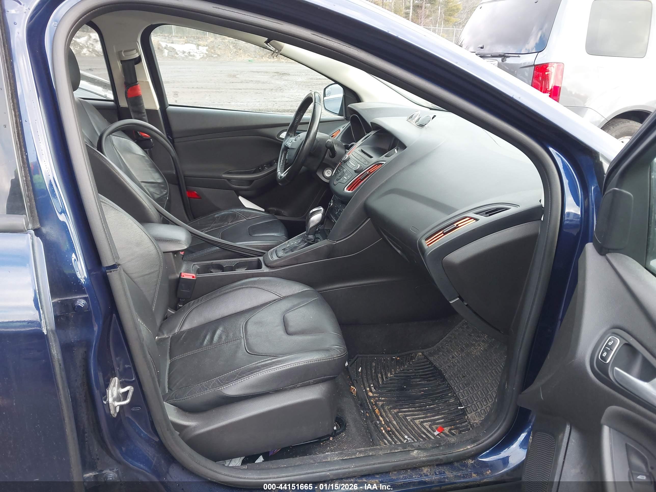 FORD FOCUS image 5