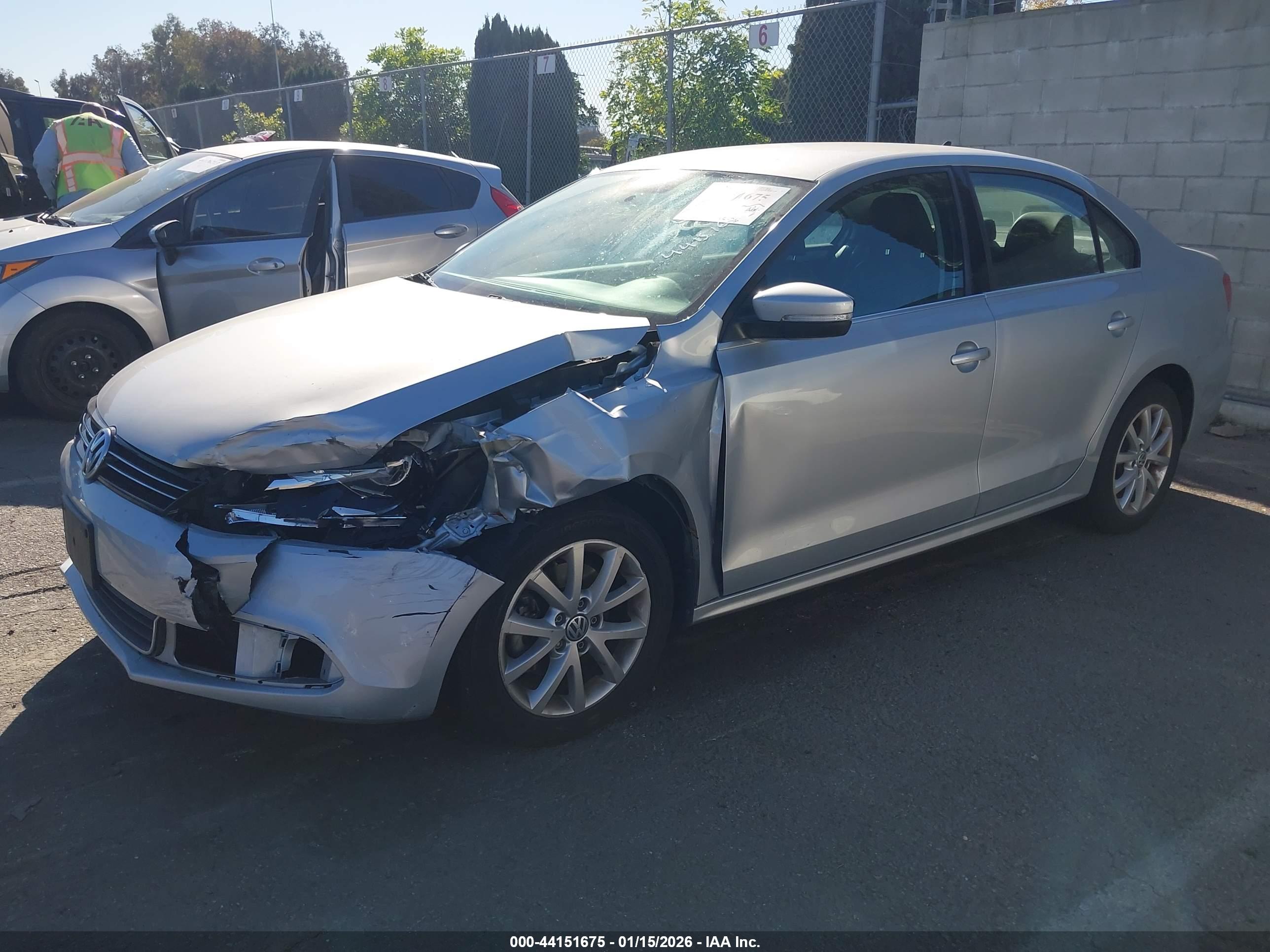 VOLKSWAGEN JETTA image 2