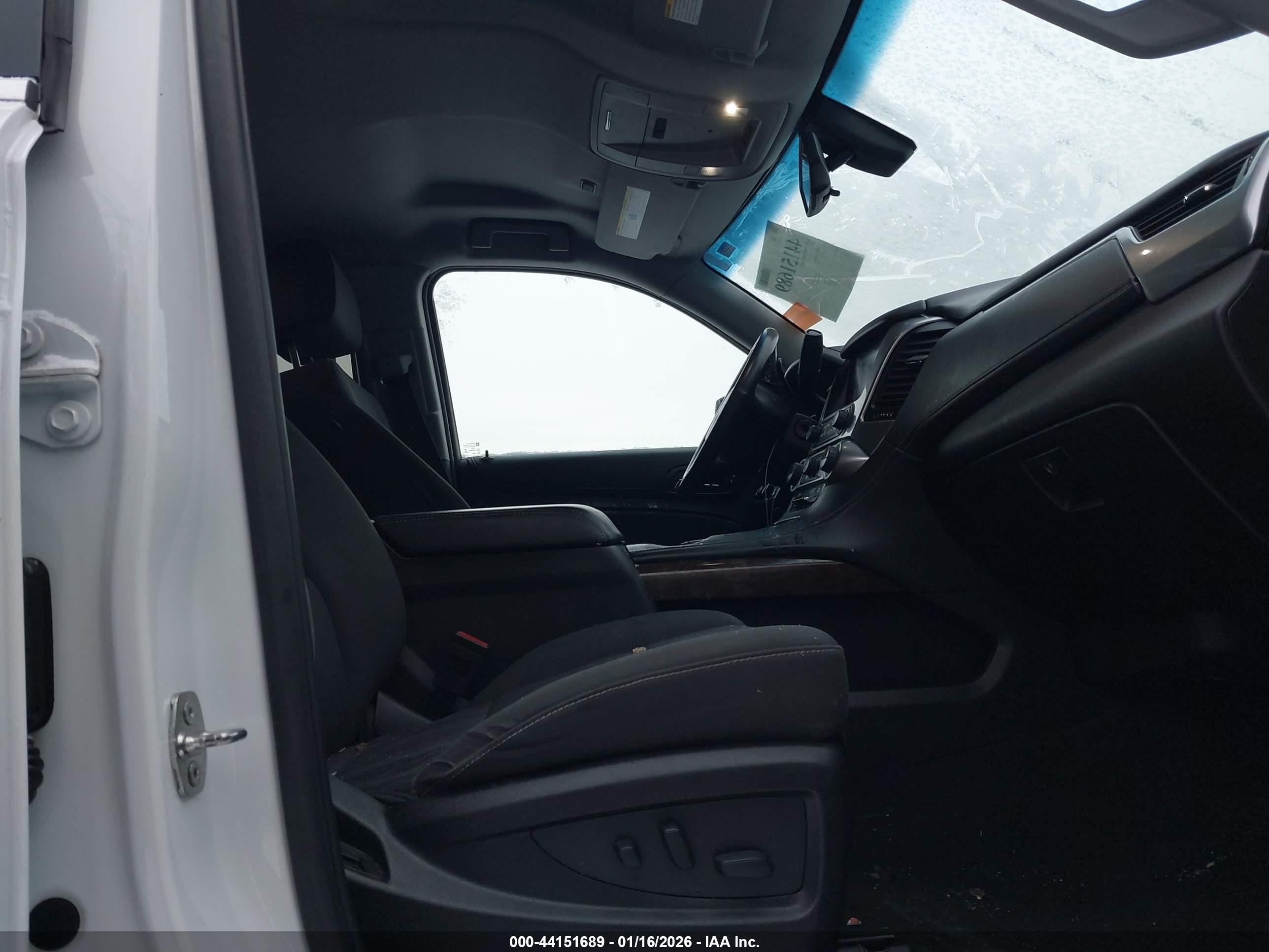 CHEVROLET TAHOE image 5