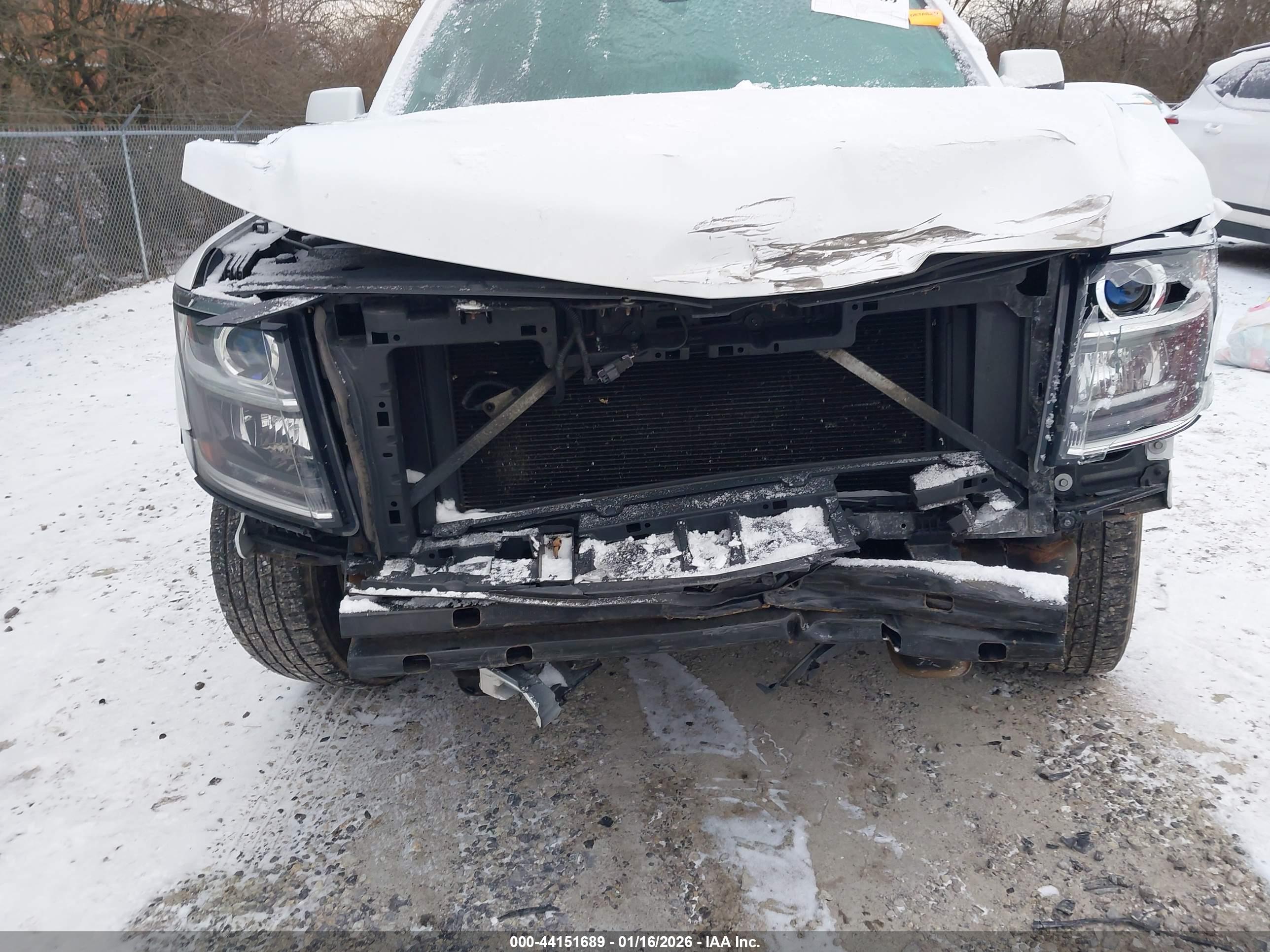 CHEVROLET TAHOE image 6