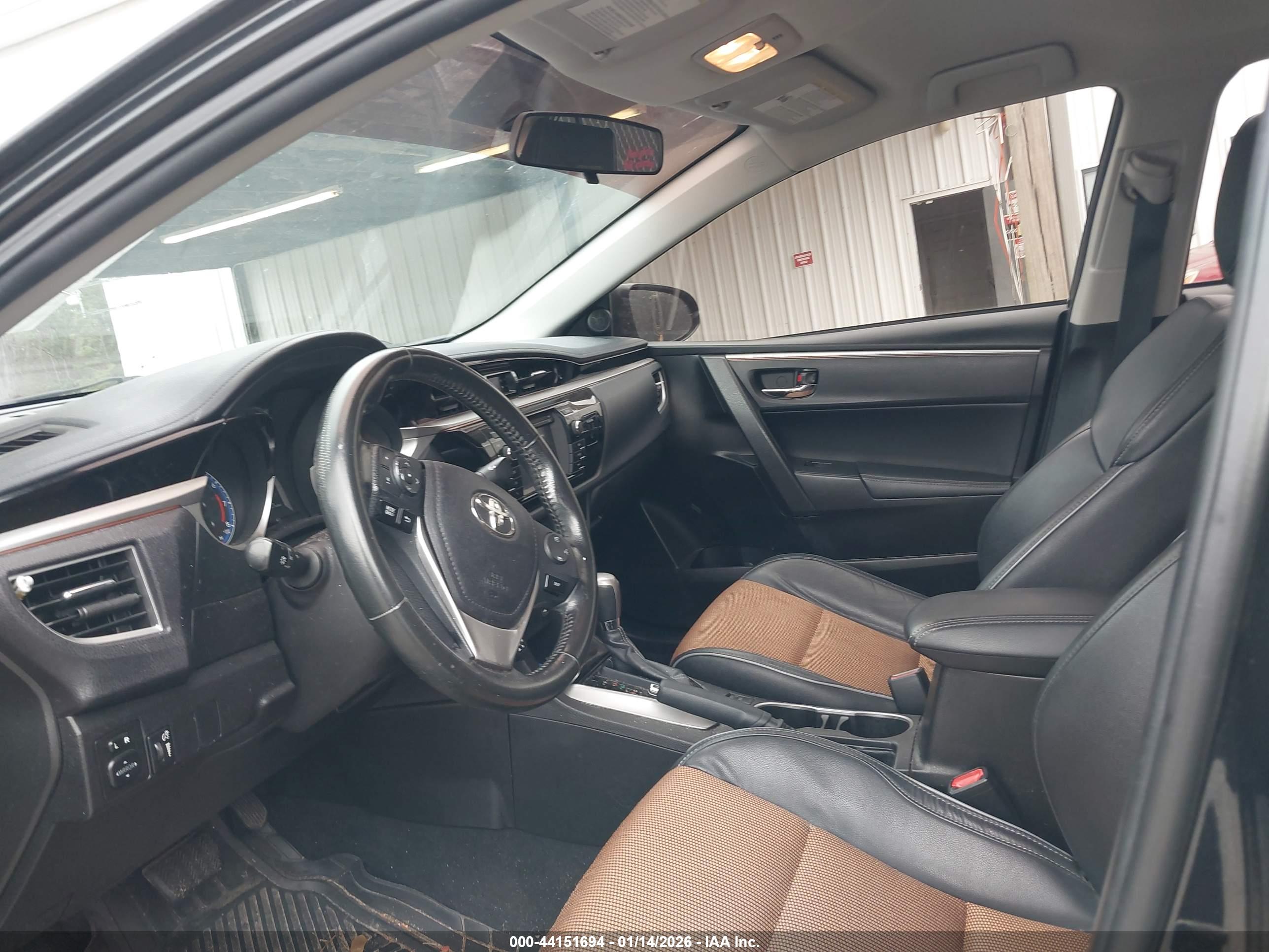 TOYOTA COROLLA image 5