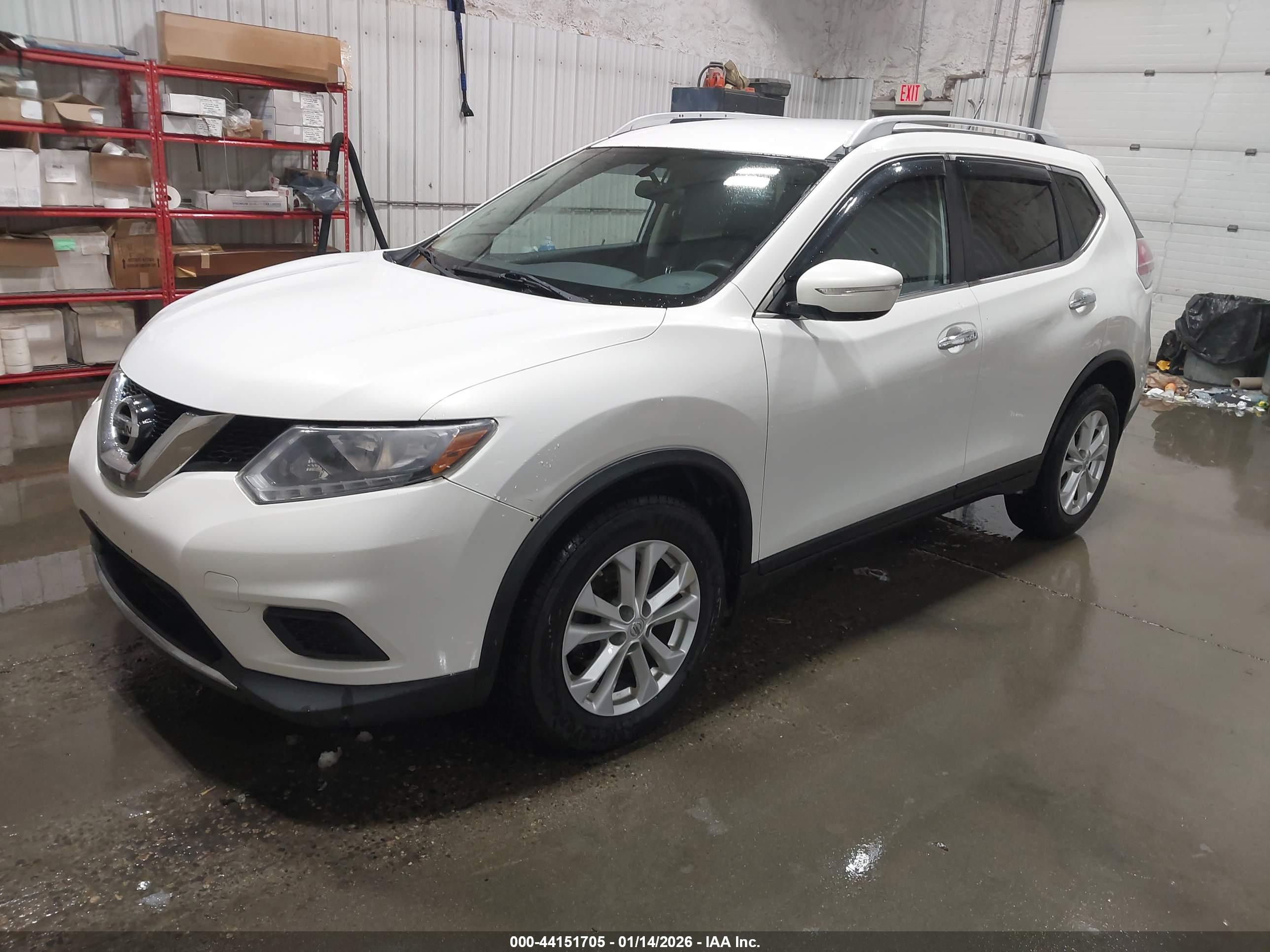 NISSAN ROGUE image 2