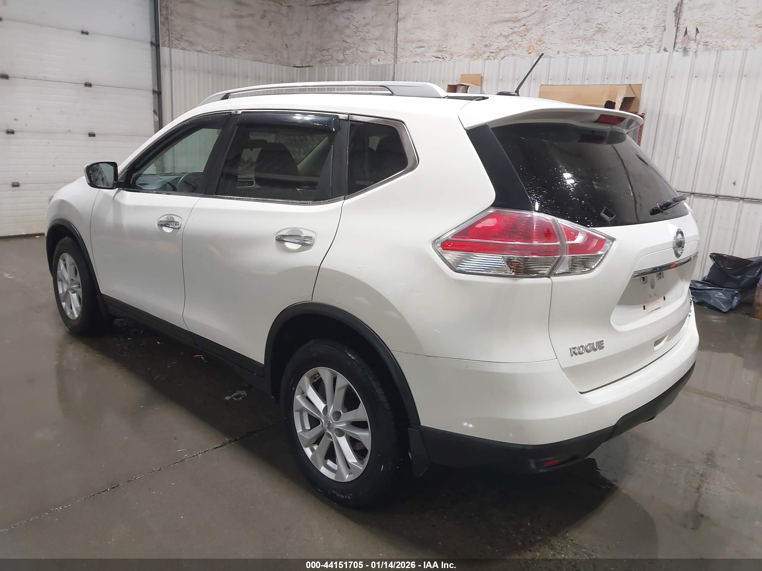 NISSAN ROGUE image 3