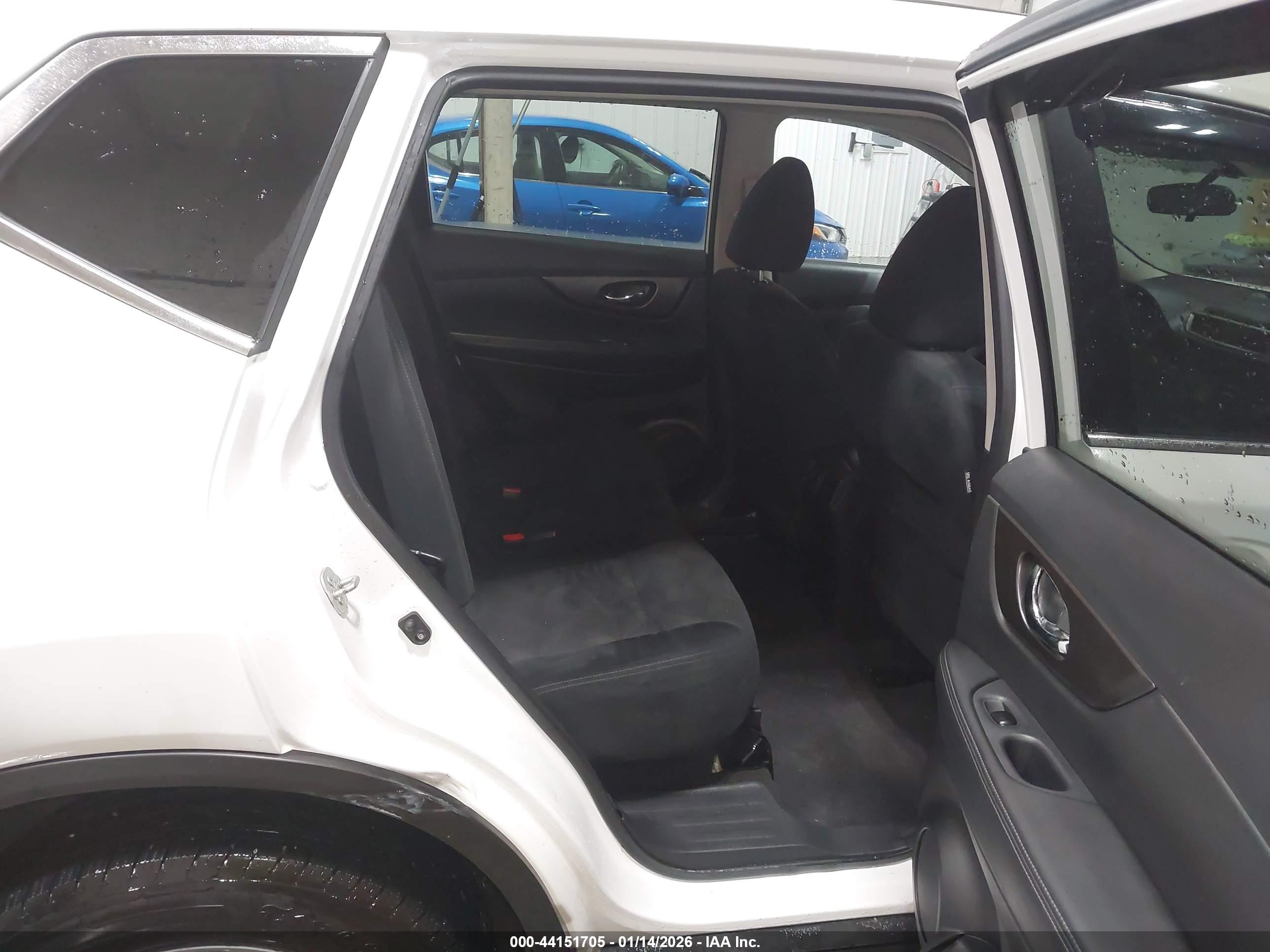 NISSAN ROGUE image 8