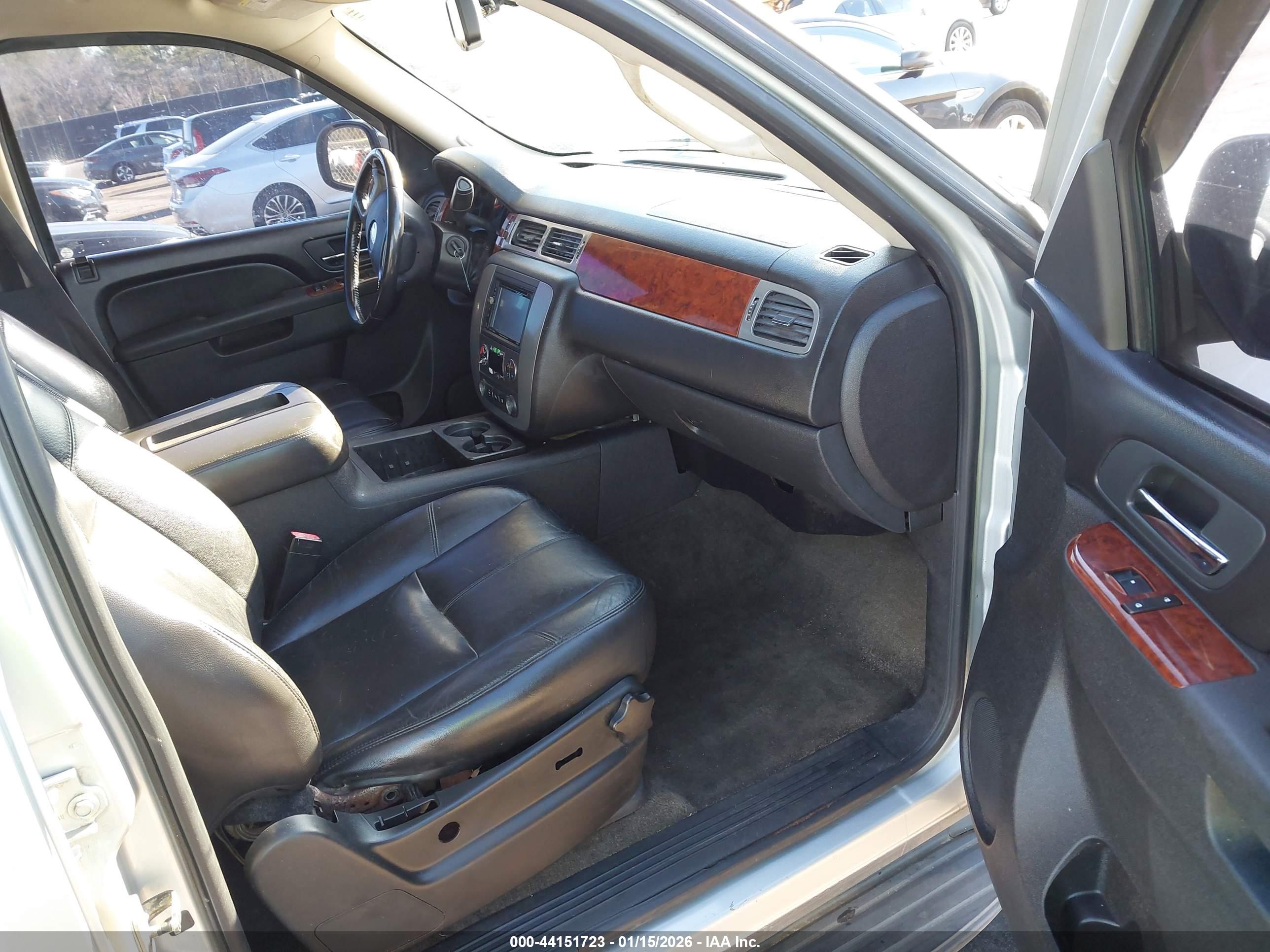 GMC YUKON image 5