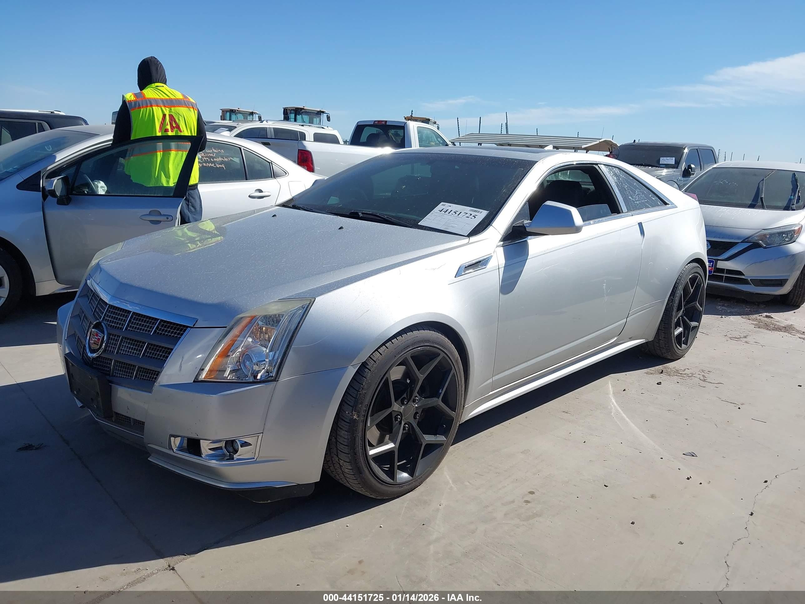 CADILLAC CTS image 2
