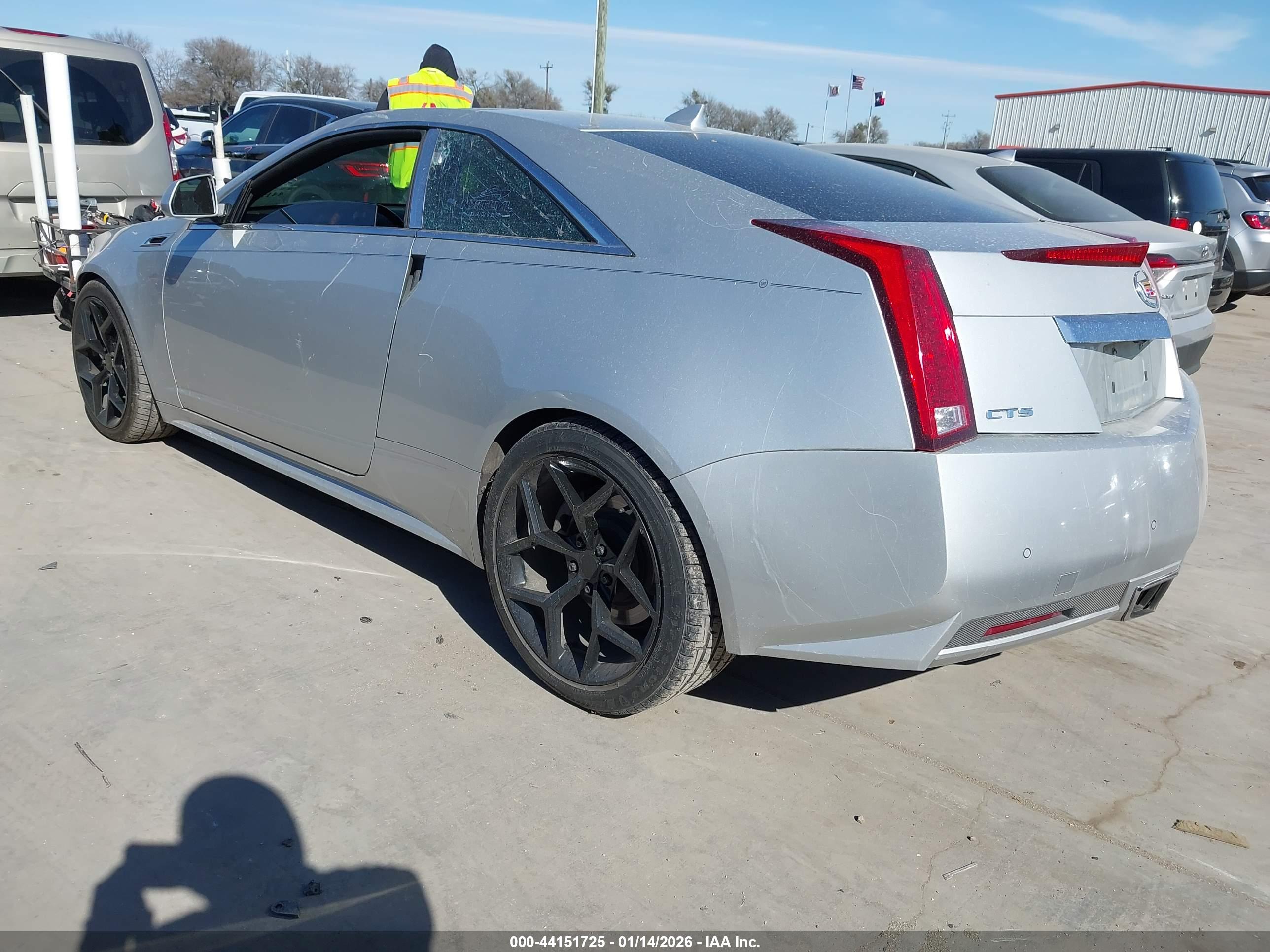 CADILLAC CTS image 3