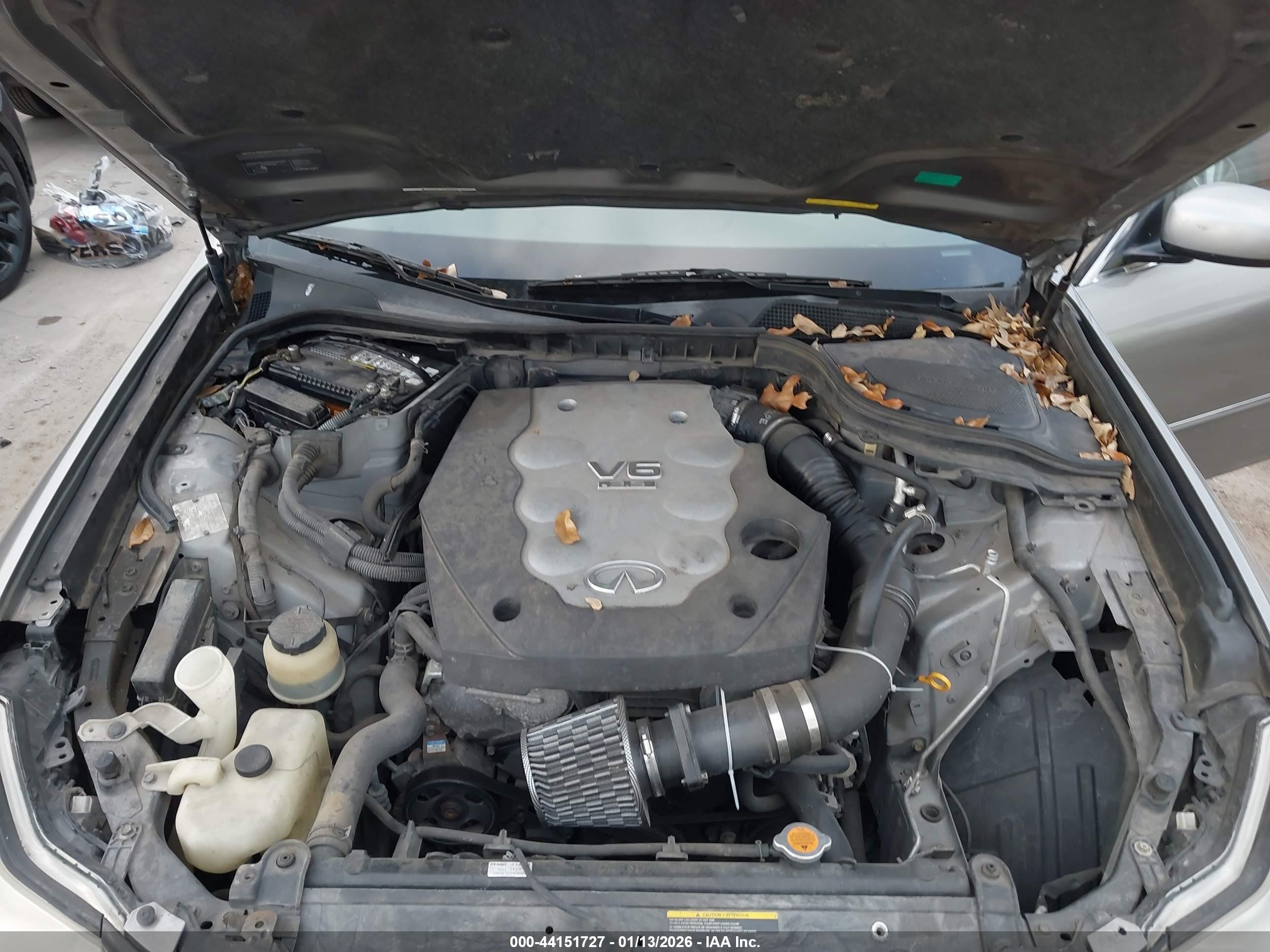INFINITI M35X image 10