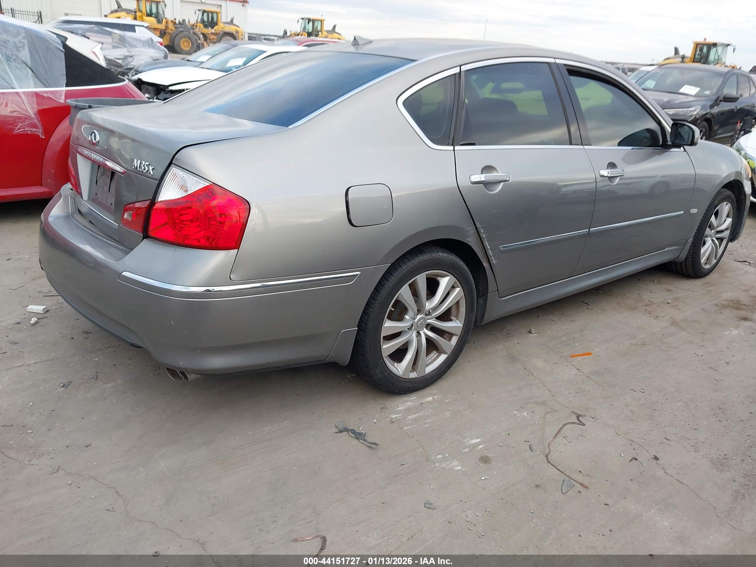 INFINITI M35X image 4