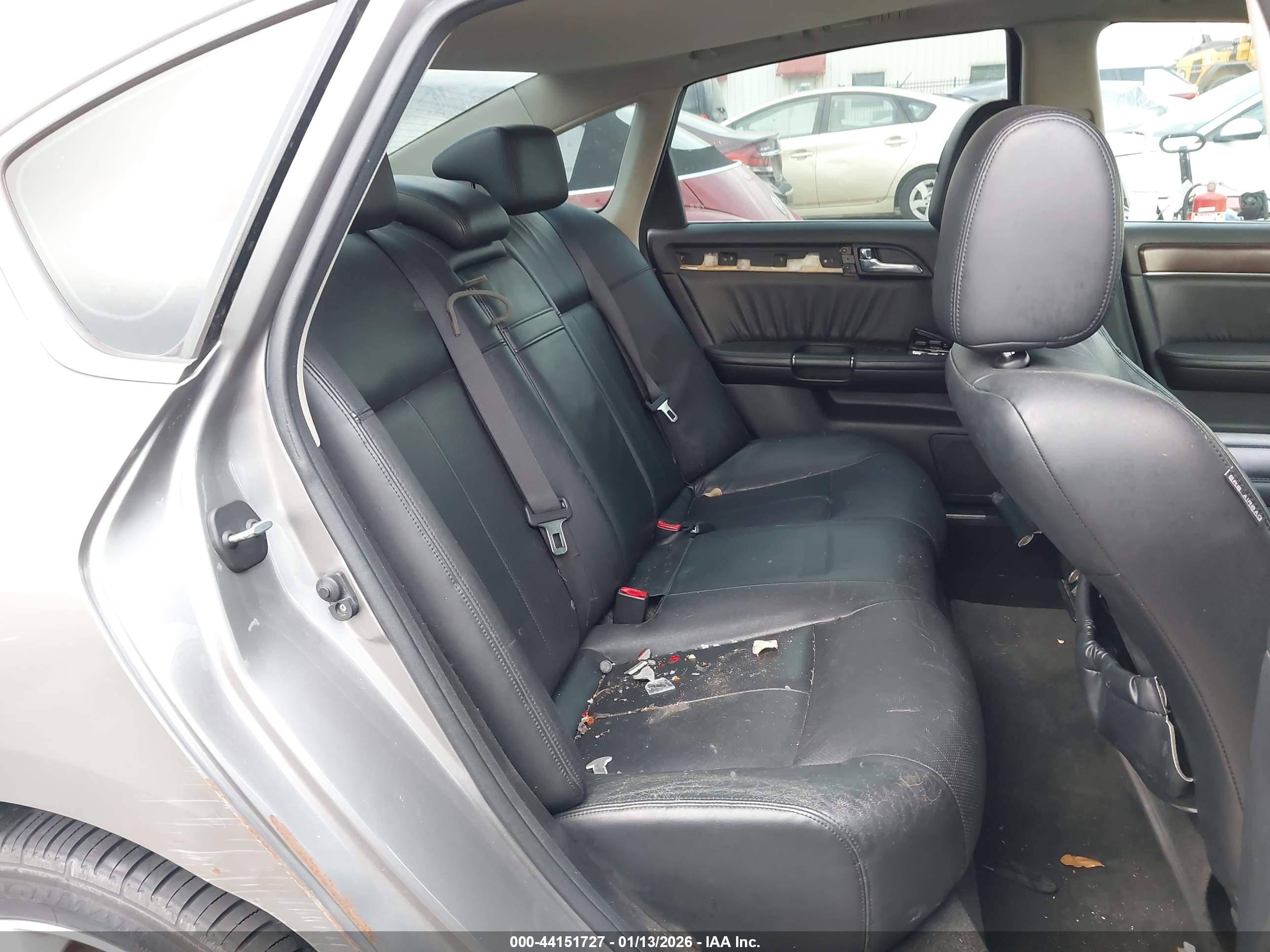 INFINITI M35X image 8