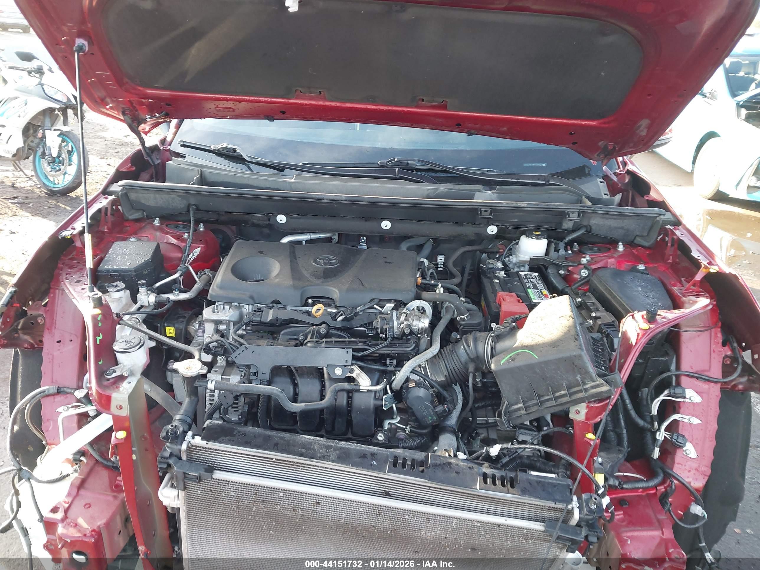 TOYOTA RAV4 image 10