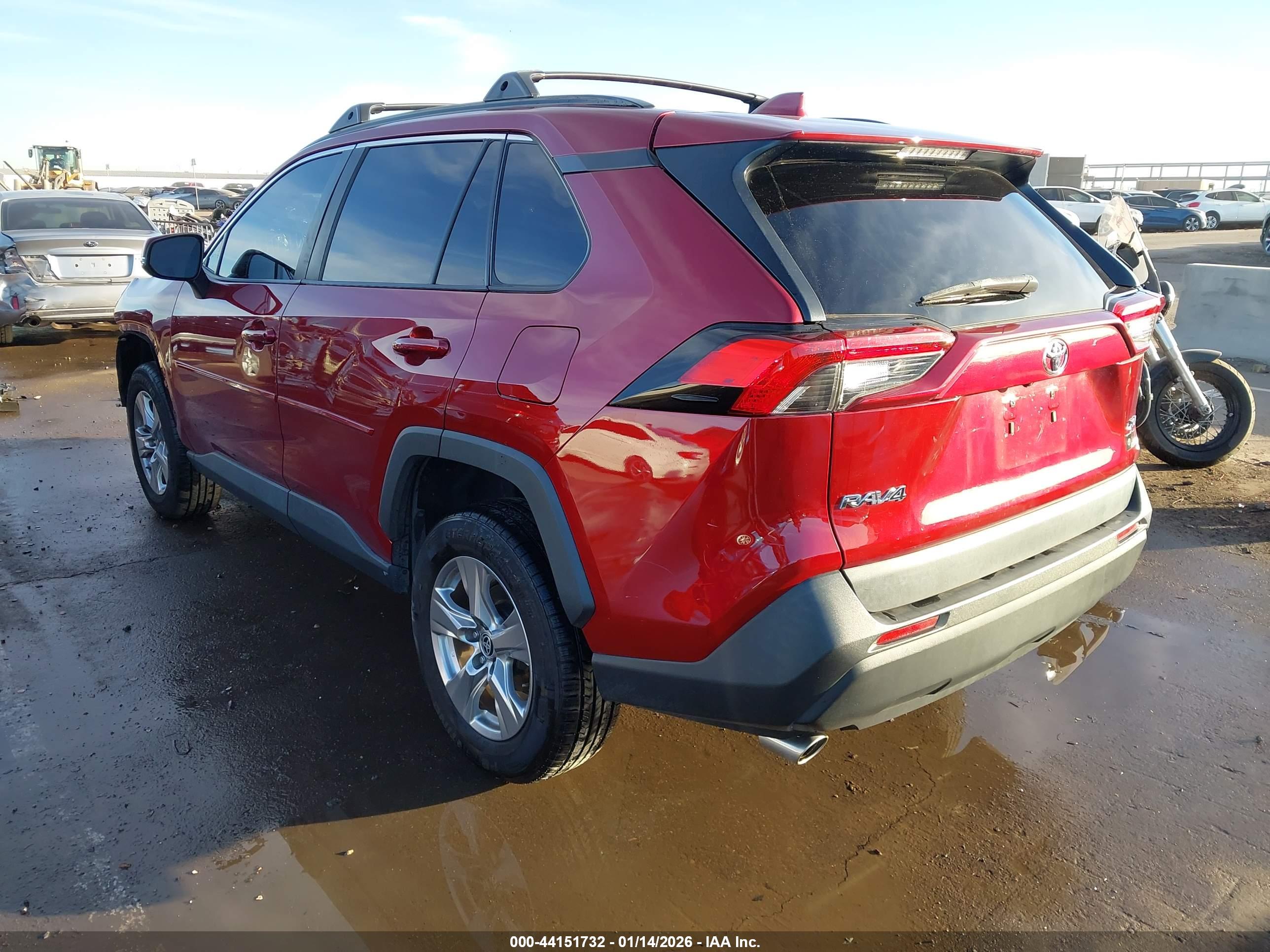 TOYOTA RAV4 image 3