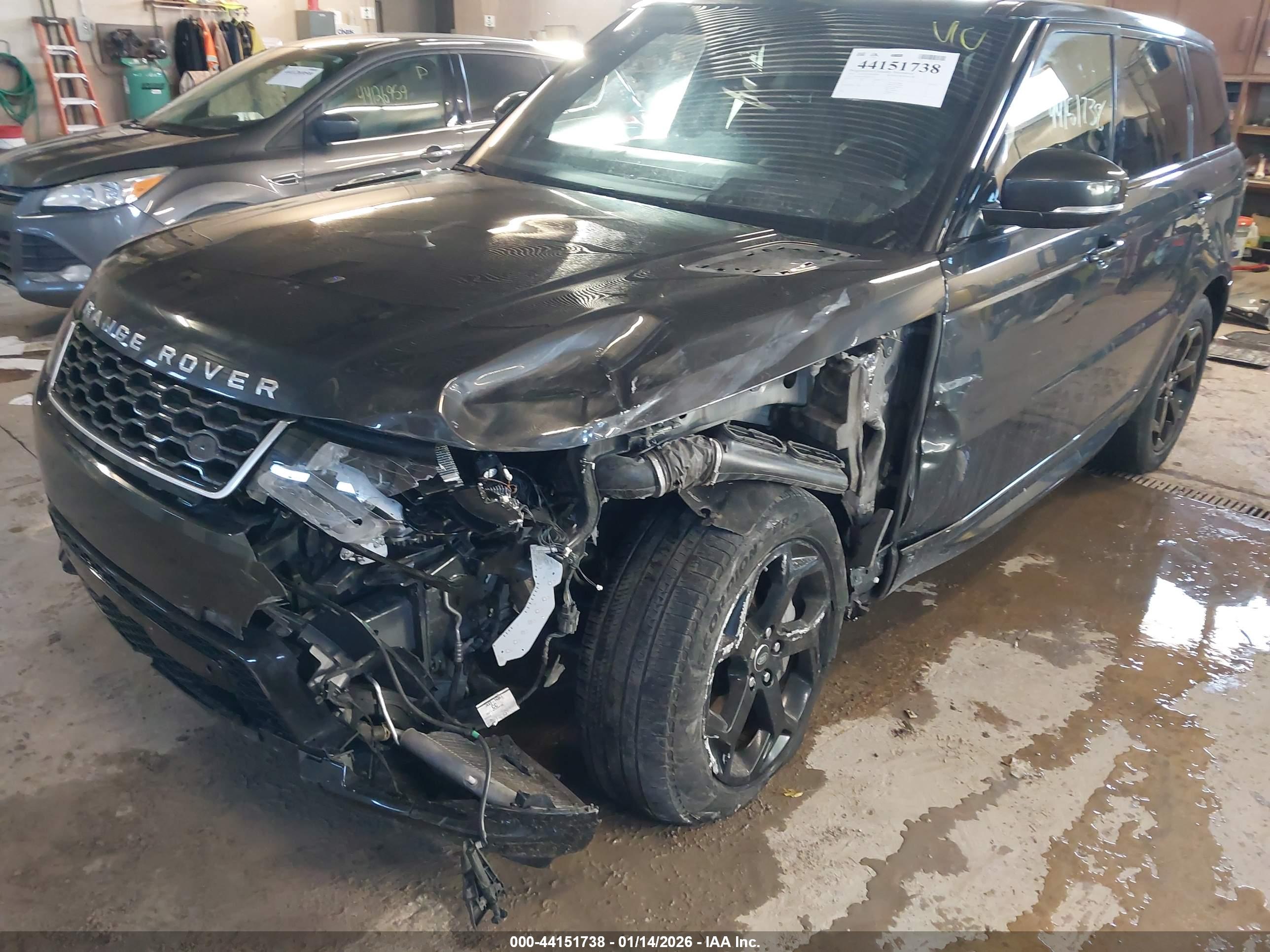 LAND ROVER image 6