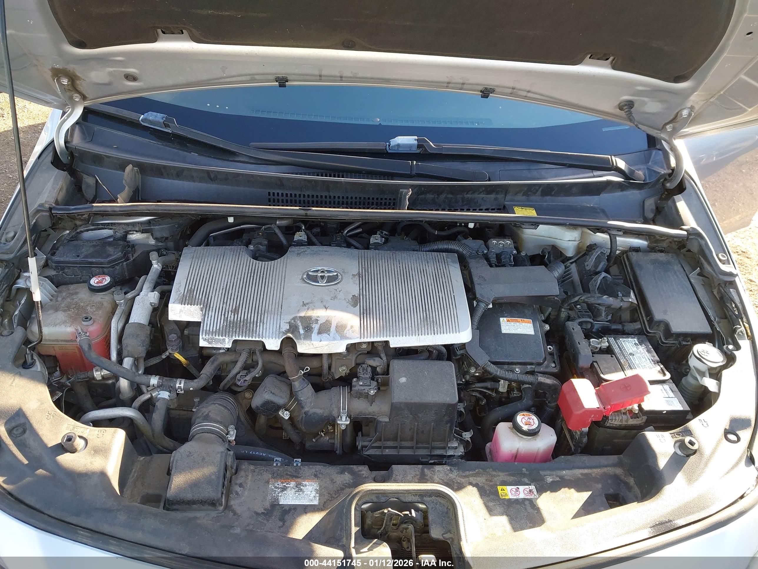 TOYOTA PRIUS image 10