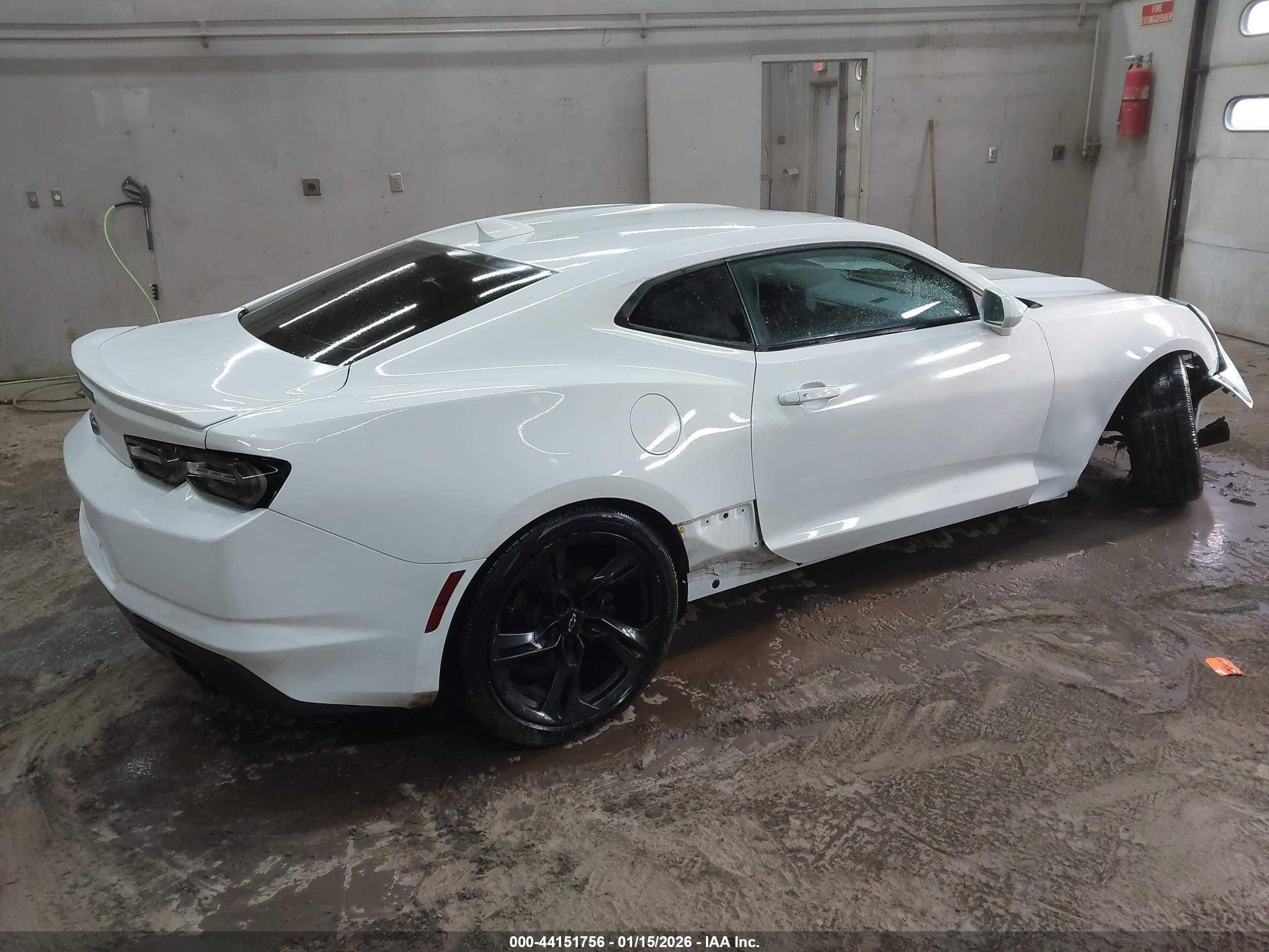 CHEVROLET CAMARO image 4