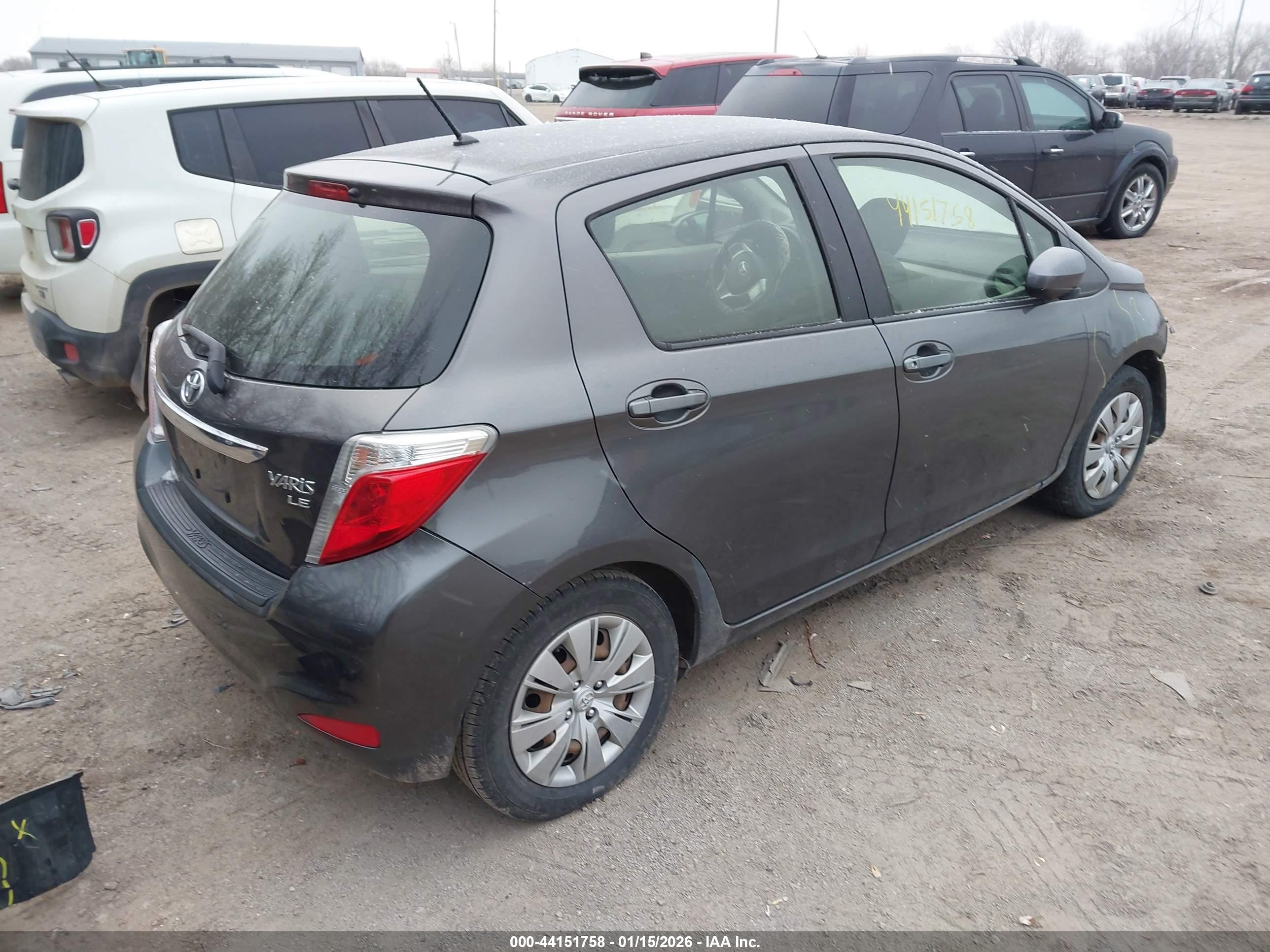 TOYOTA YARIS image 4