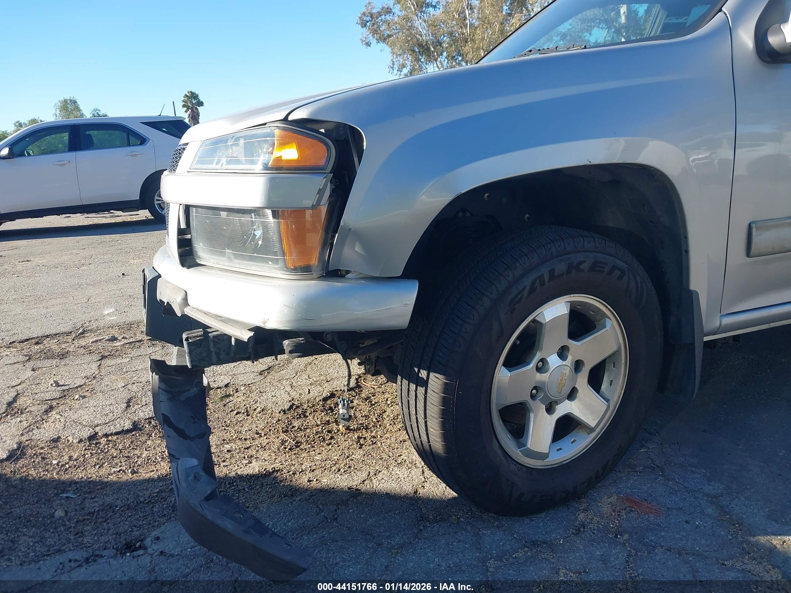 CHEVROLET COLORADO image 6