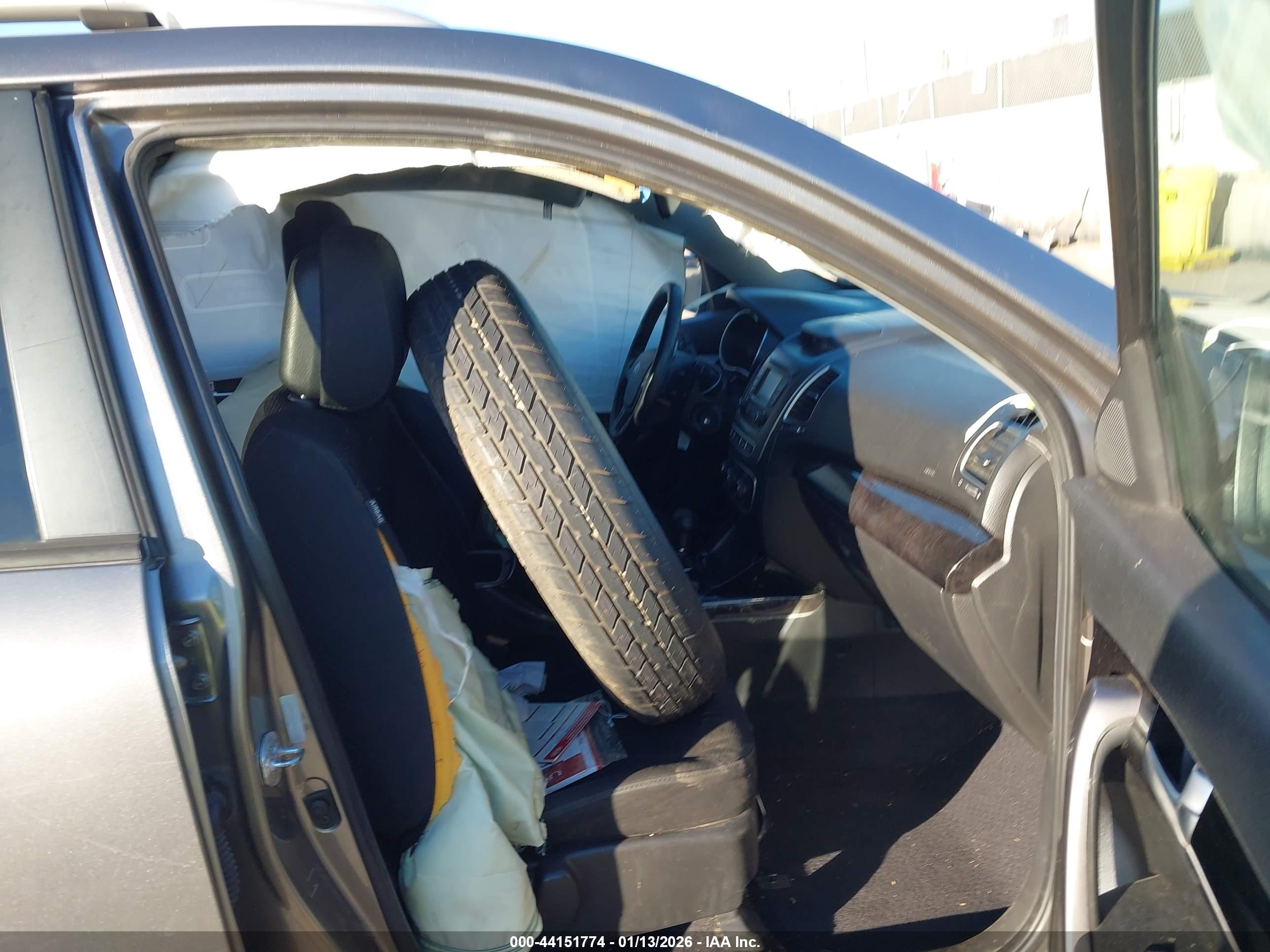 KIA SORENTO image 5