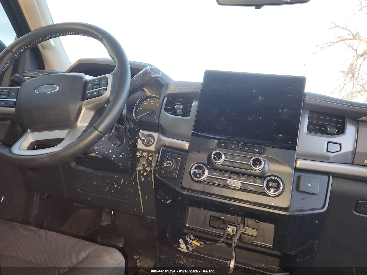 FORD EXPEDITION image 11